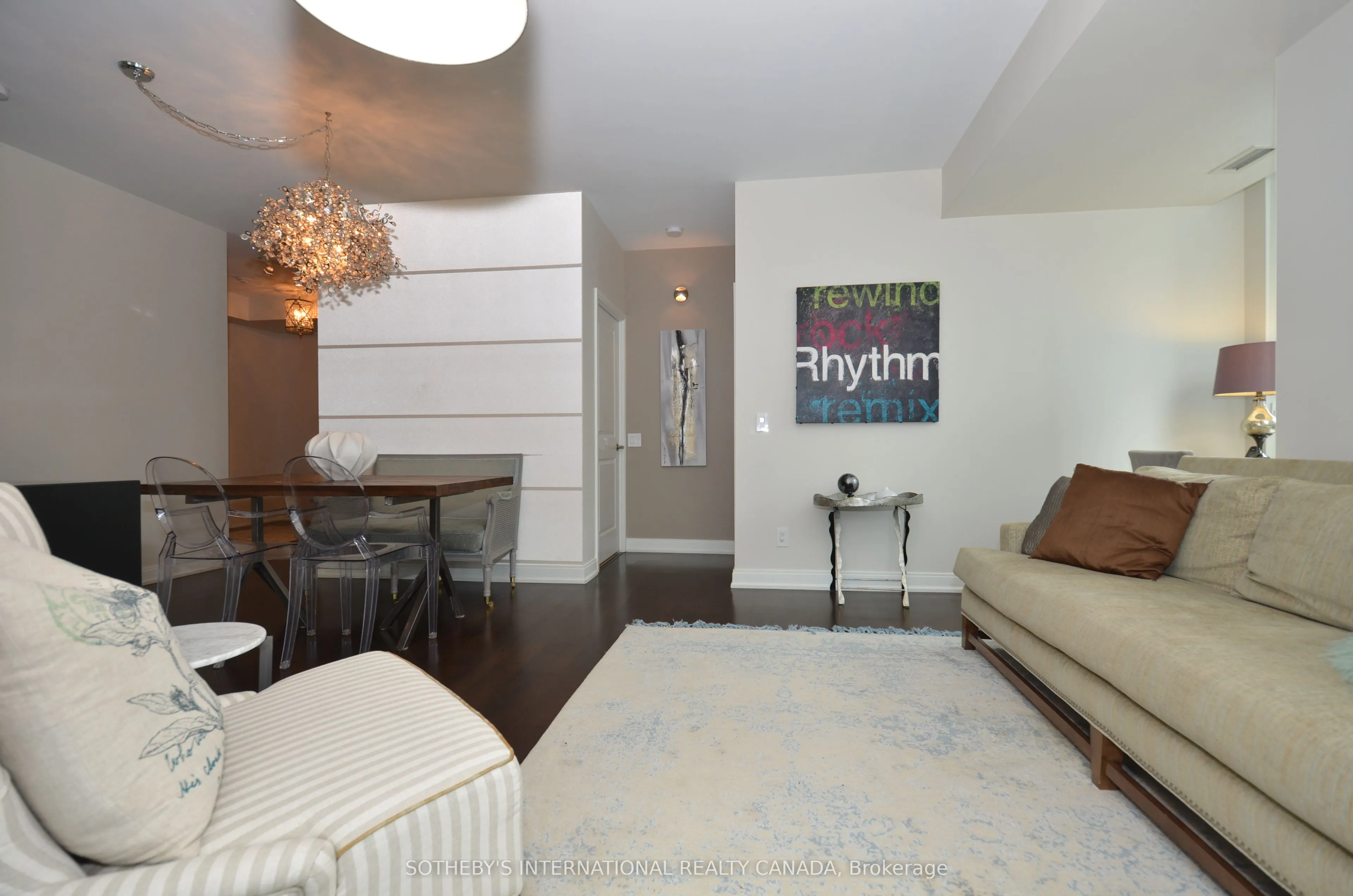 88 Broadway Avenue, #409