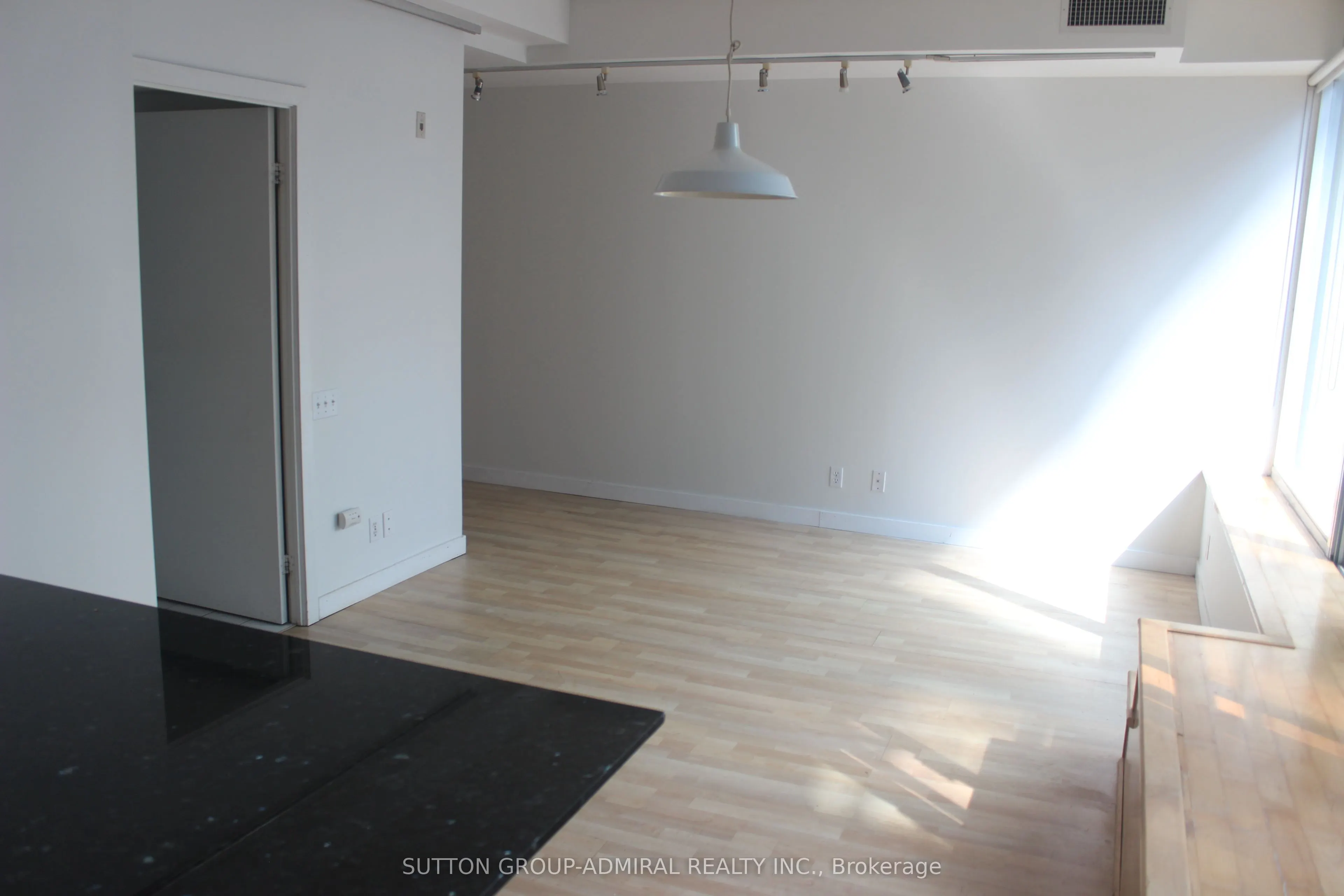 50 Camden Street, #408