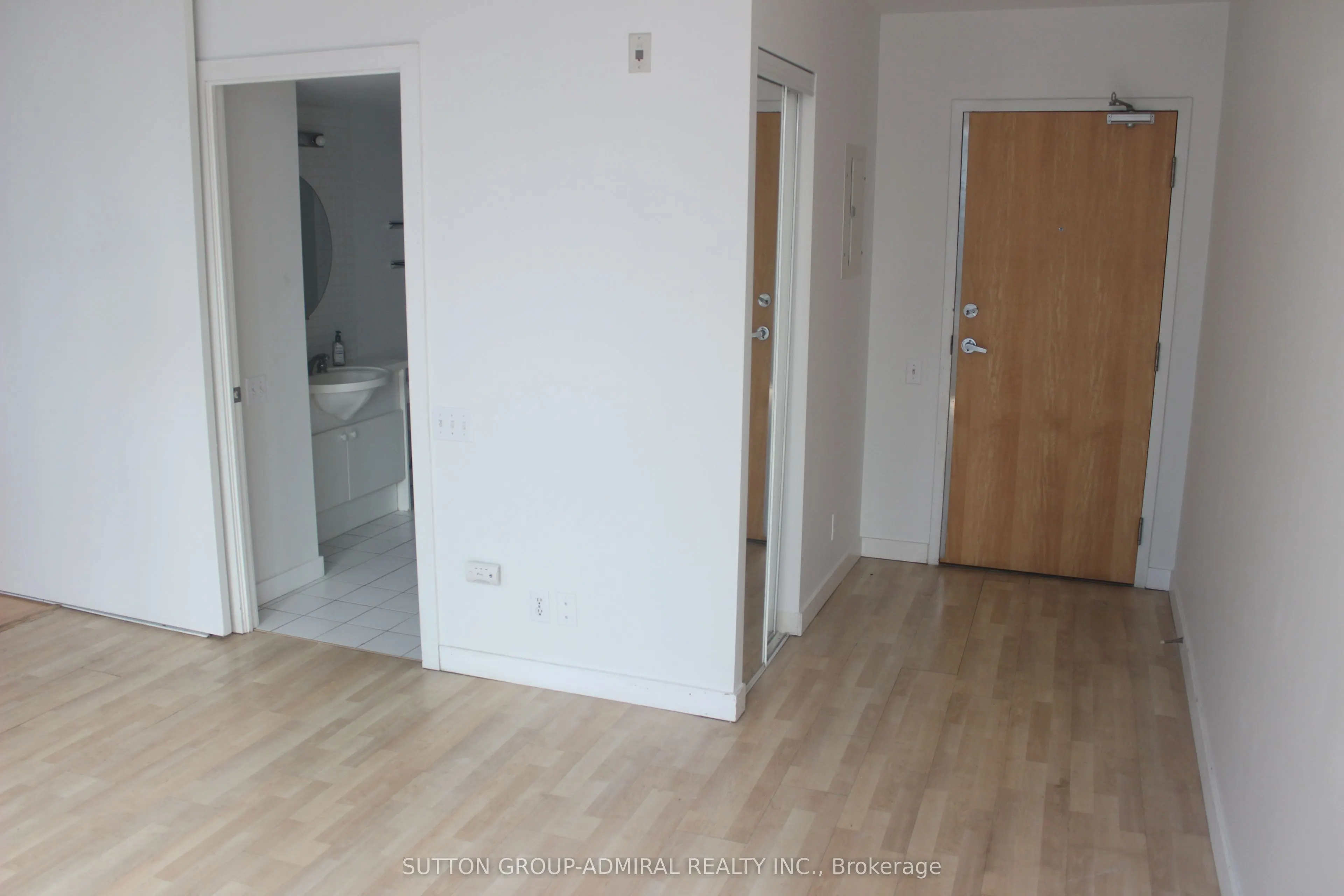 50 Camden Street, #408