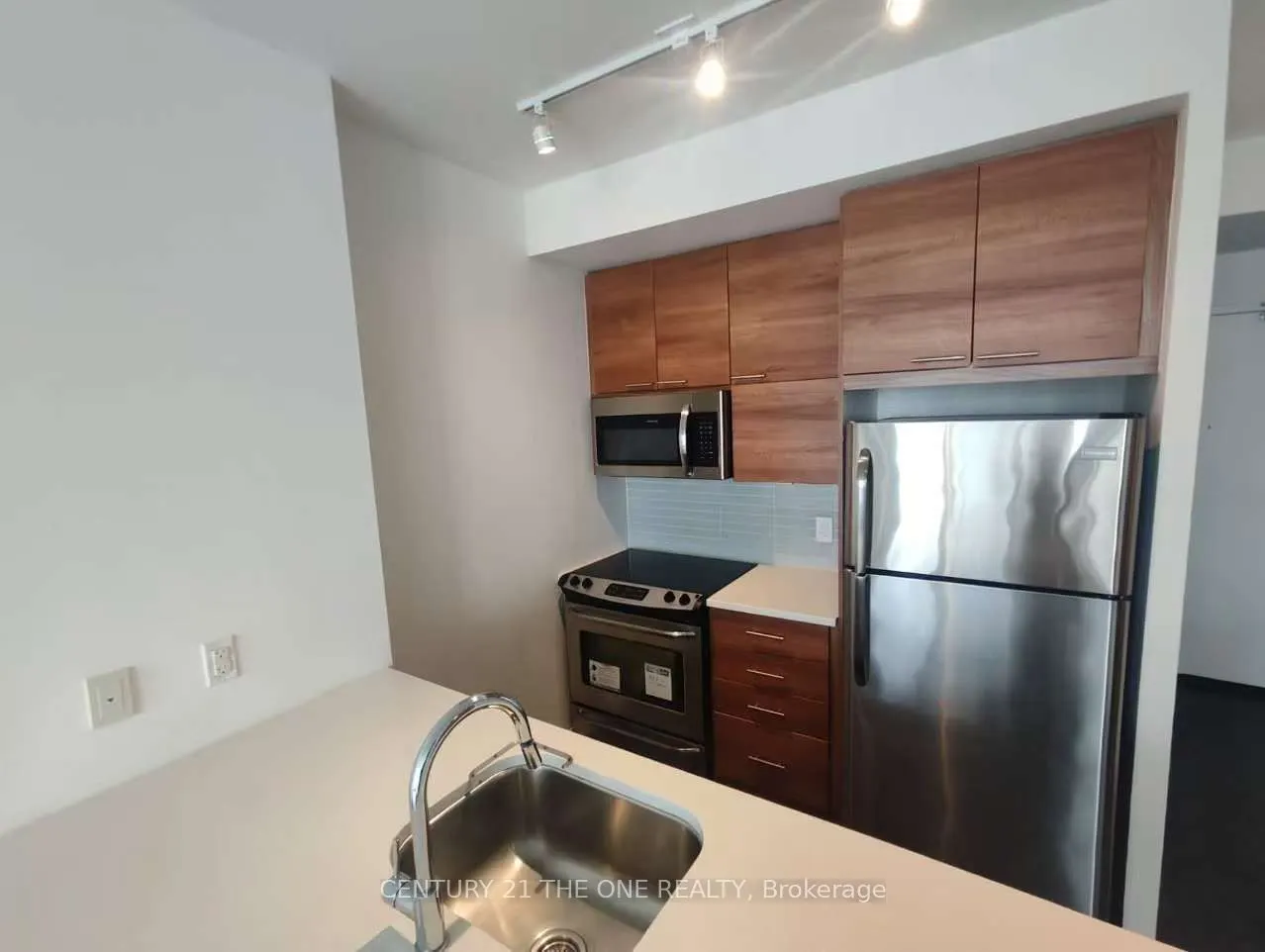 66 Forest Manor Road, #1009
