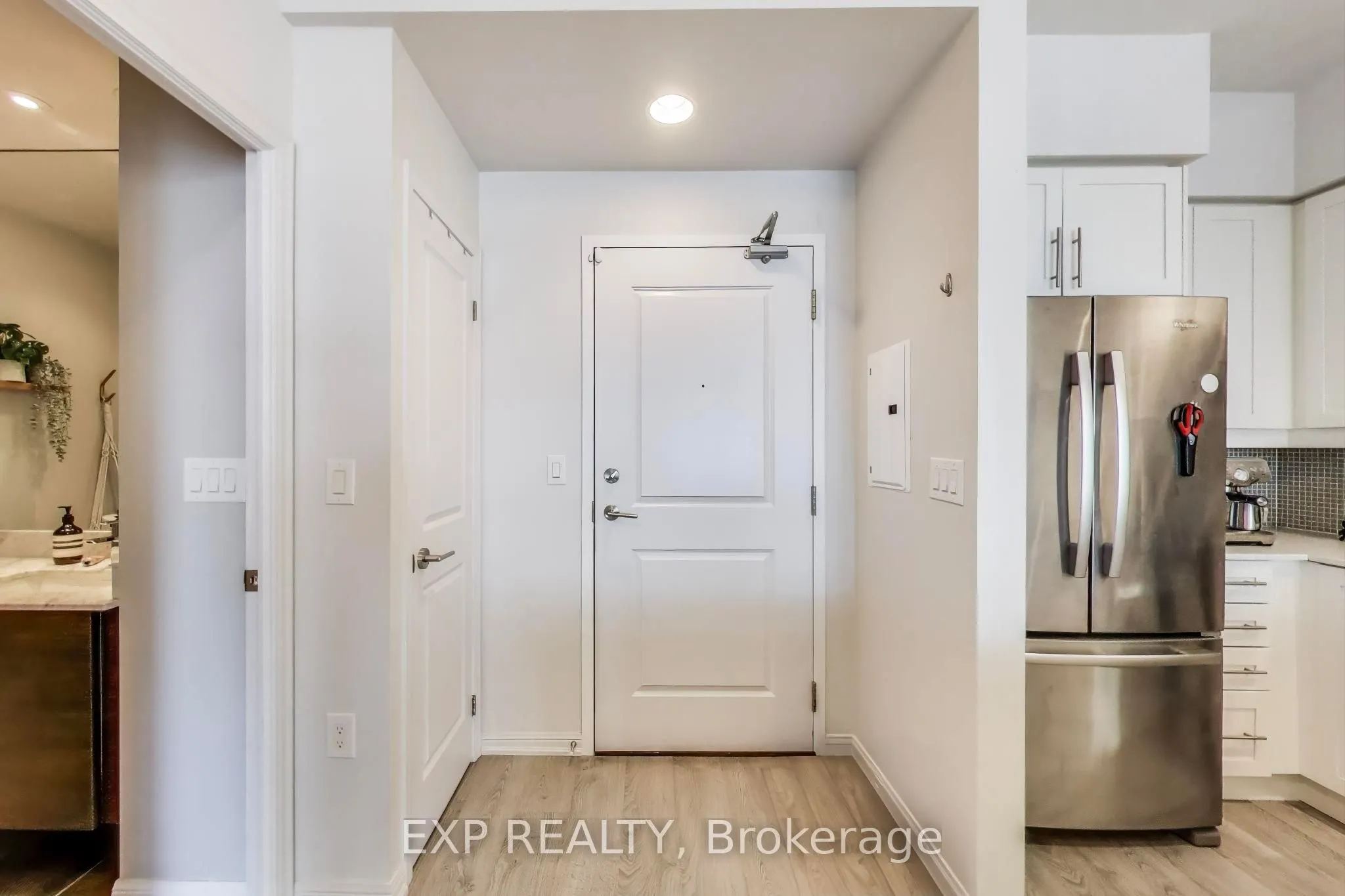 125 Western Battery Road, #2406
