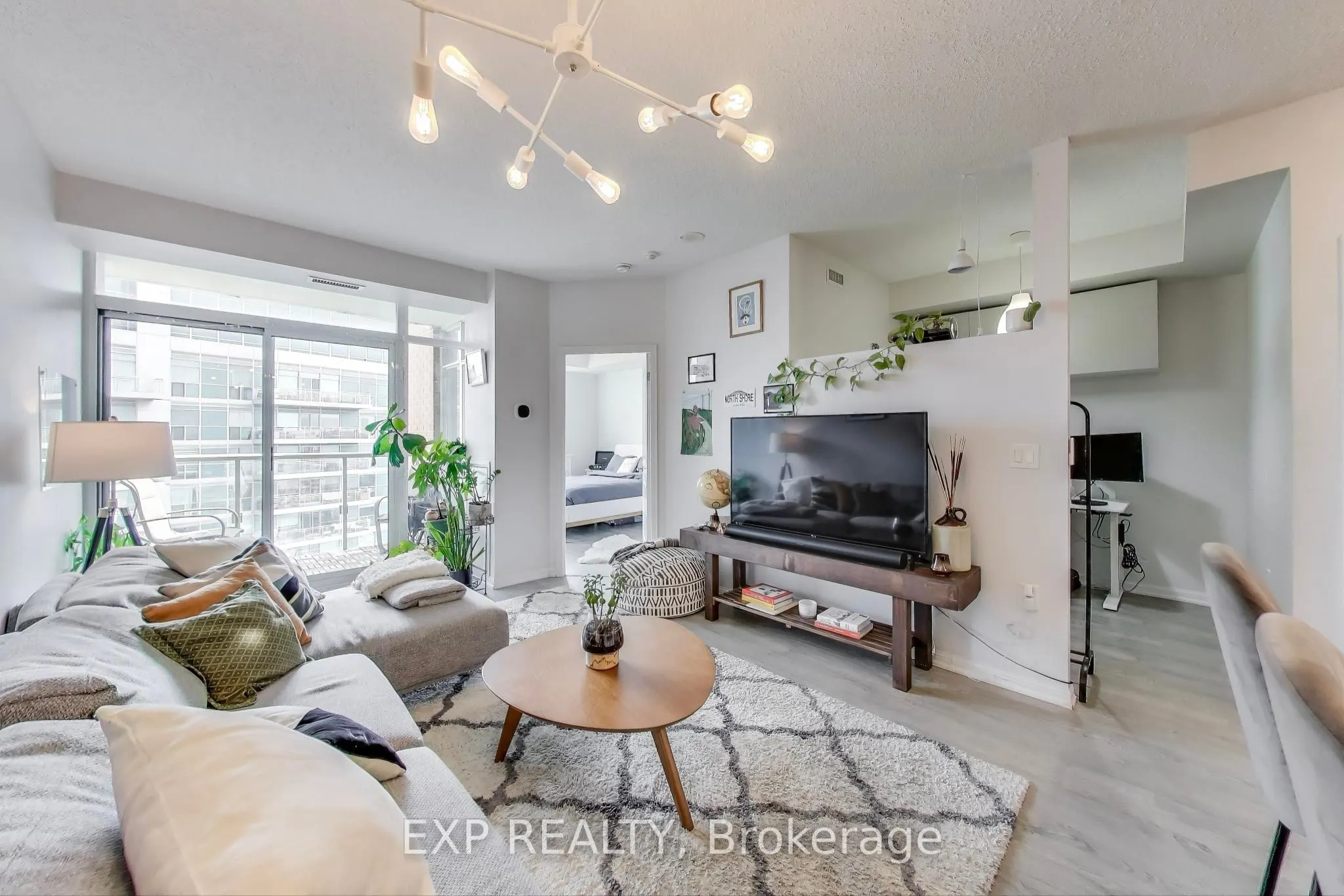 125 Western Battery Road, #2406