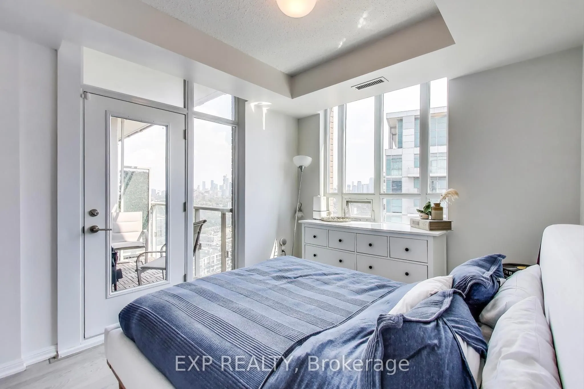 125 Western Battery Road, #2406