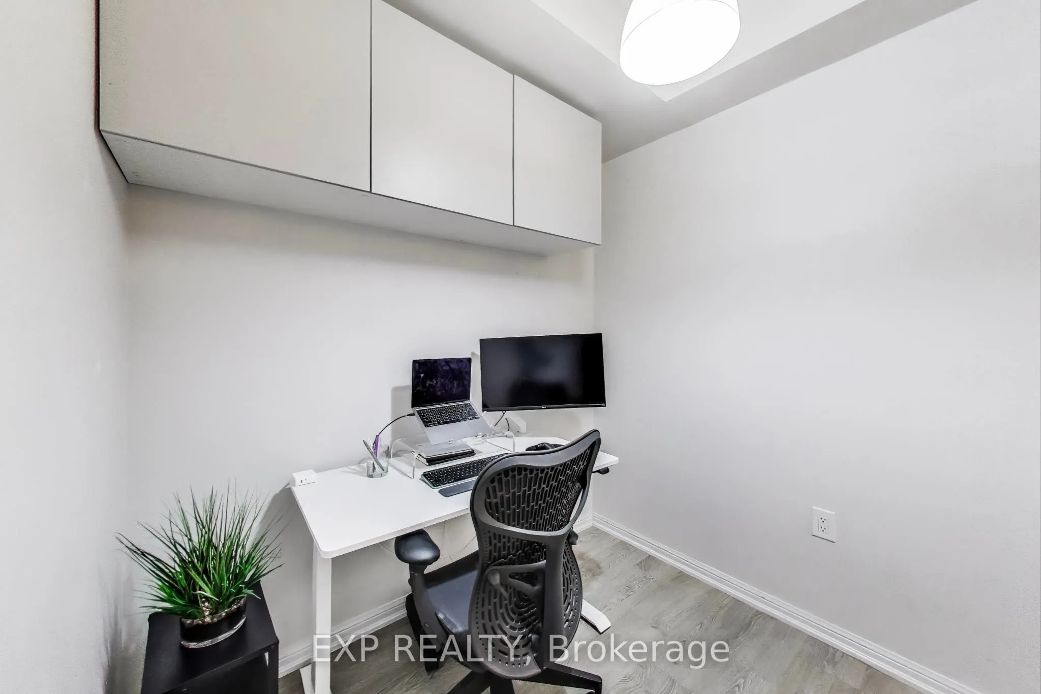 125 Western Battery Road, #2406