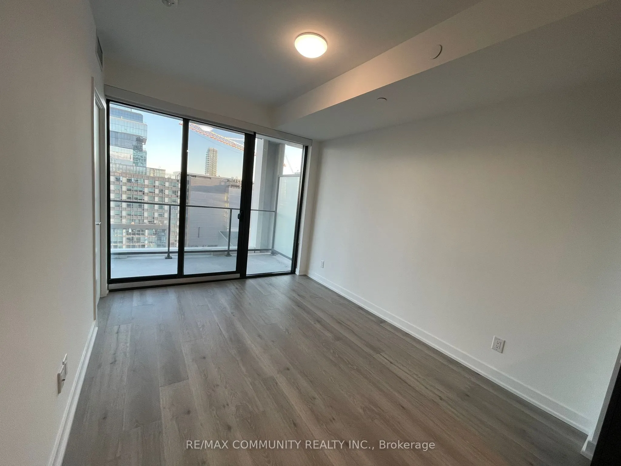 55 Ontario Street, #1004