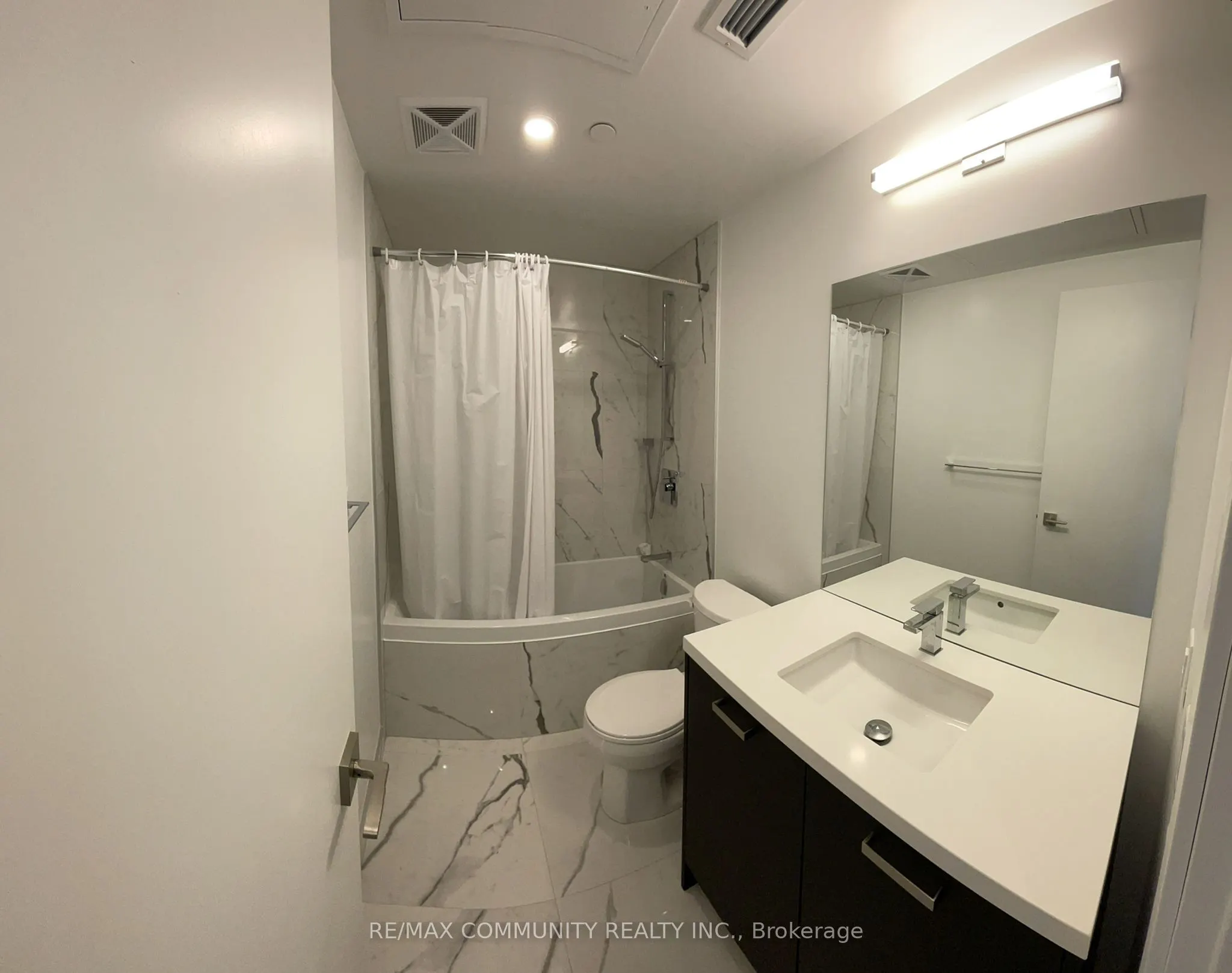 55 Ontario Street, #1004