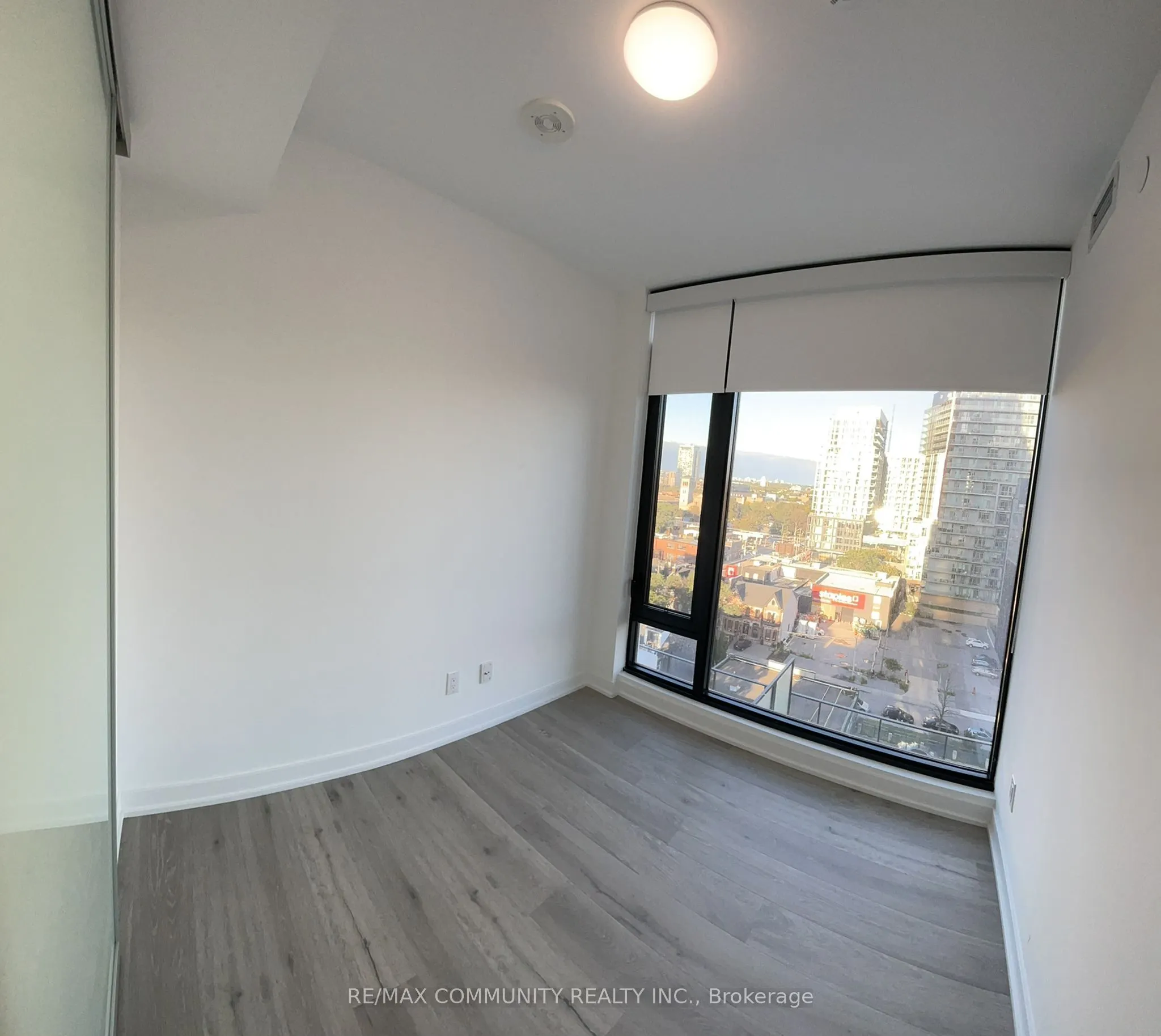 55 Ontario Street, #1004