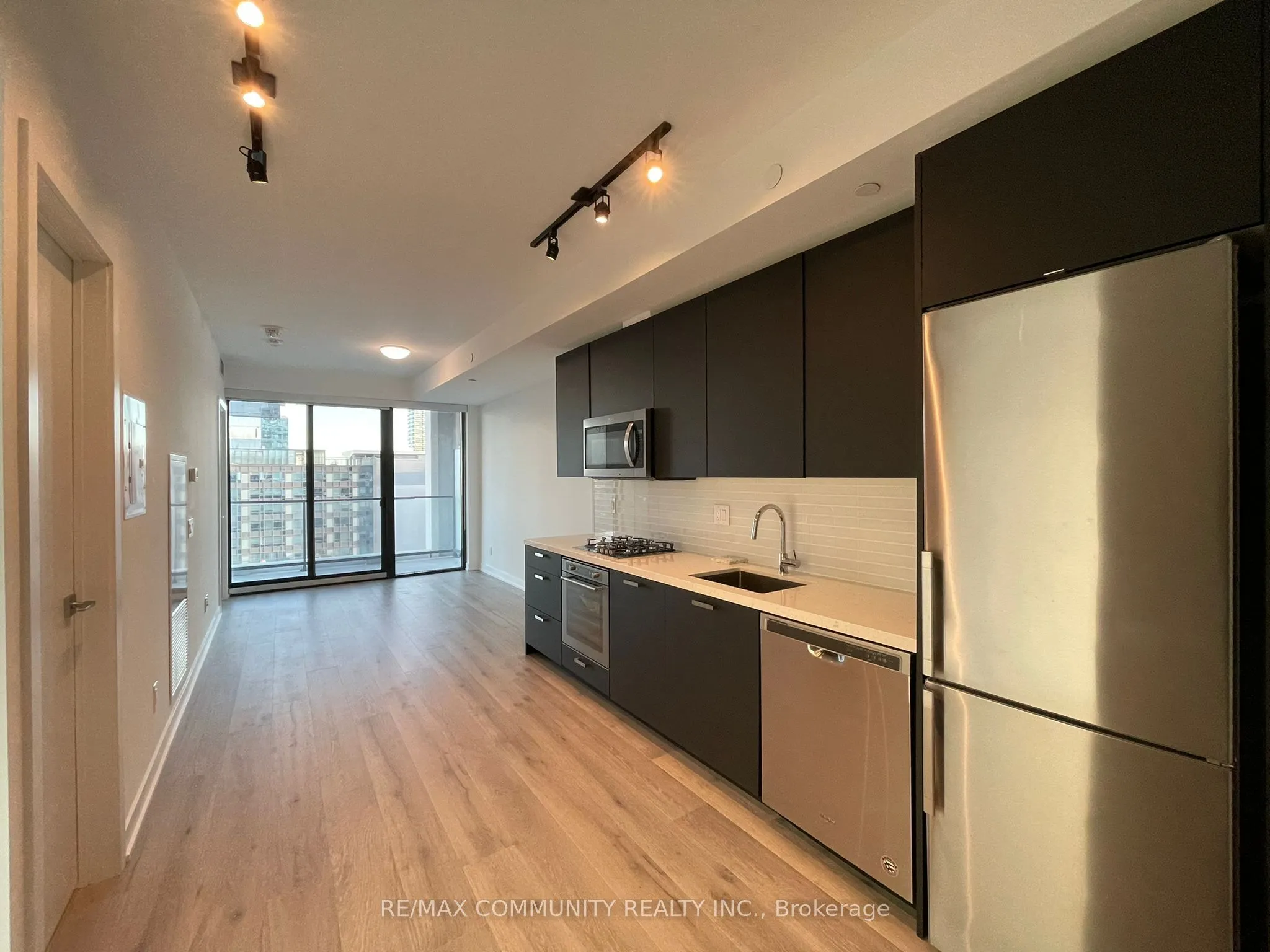 55 Ontario Street, #1004