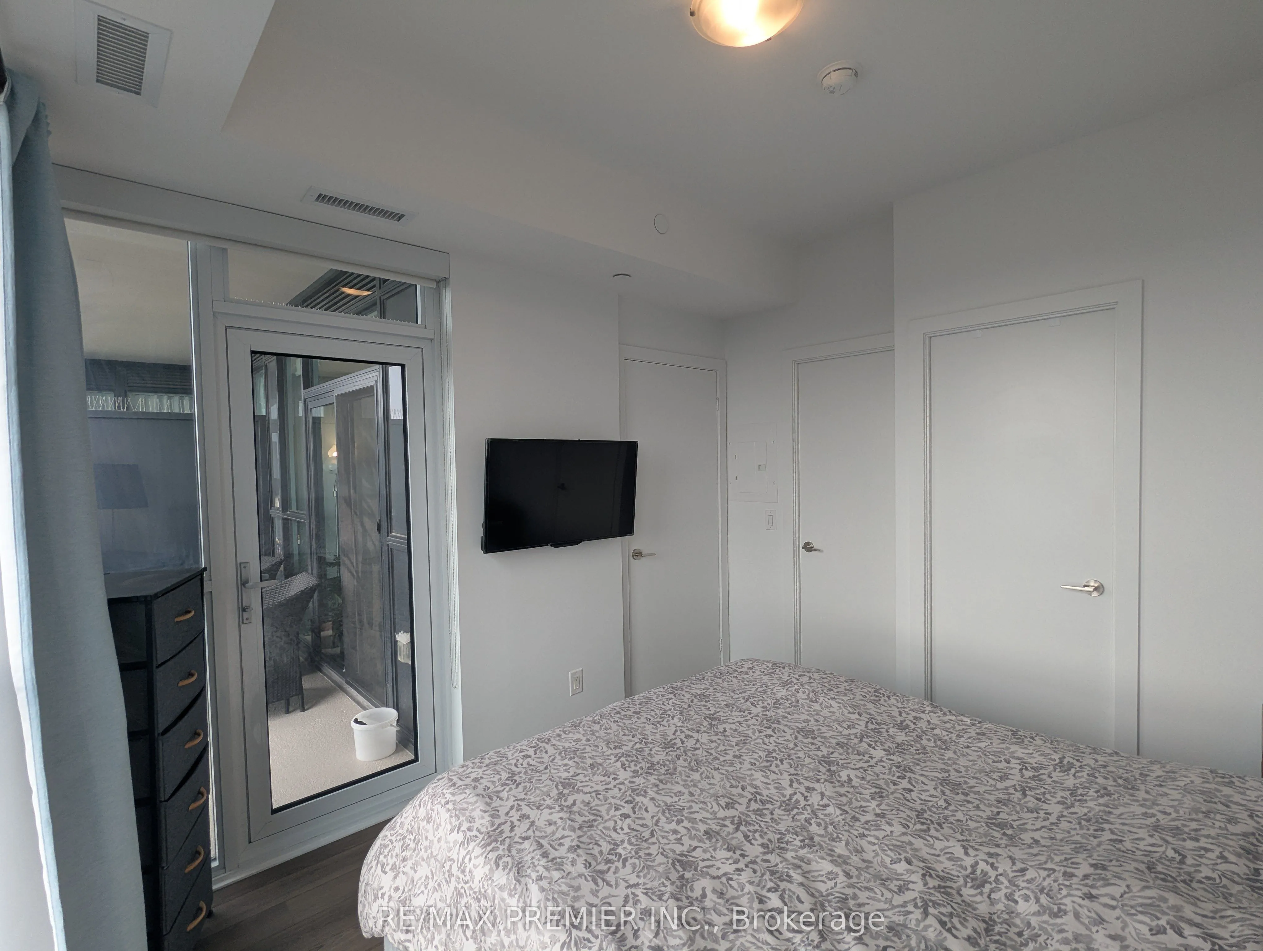 1603 Eglinton Avenue W, #1406