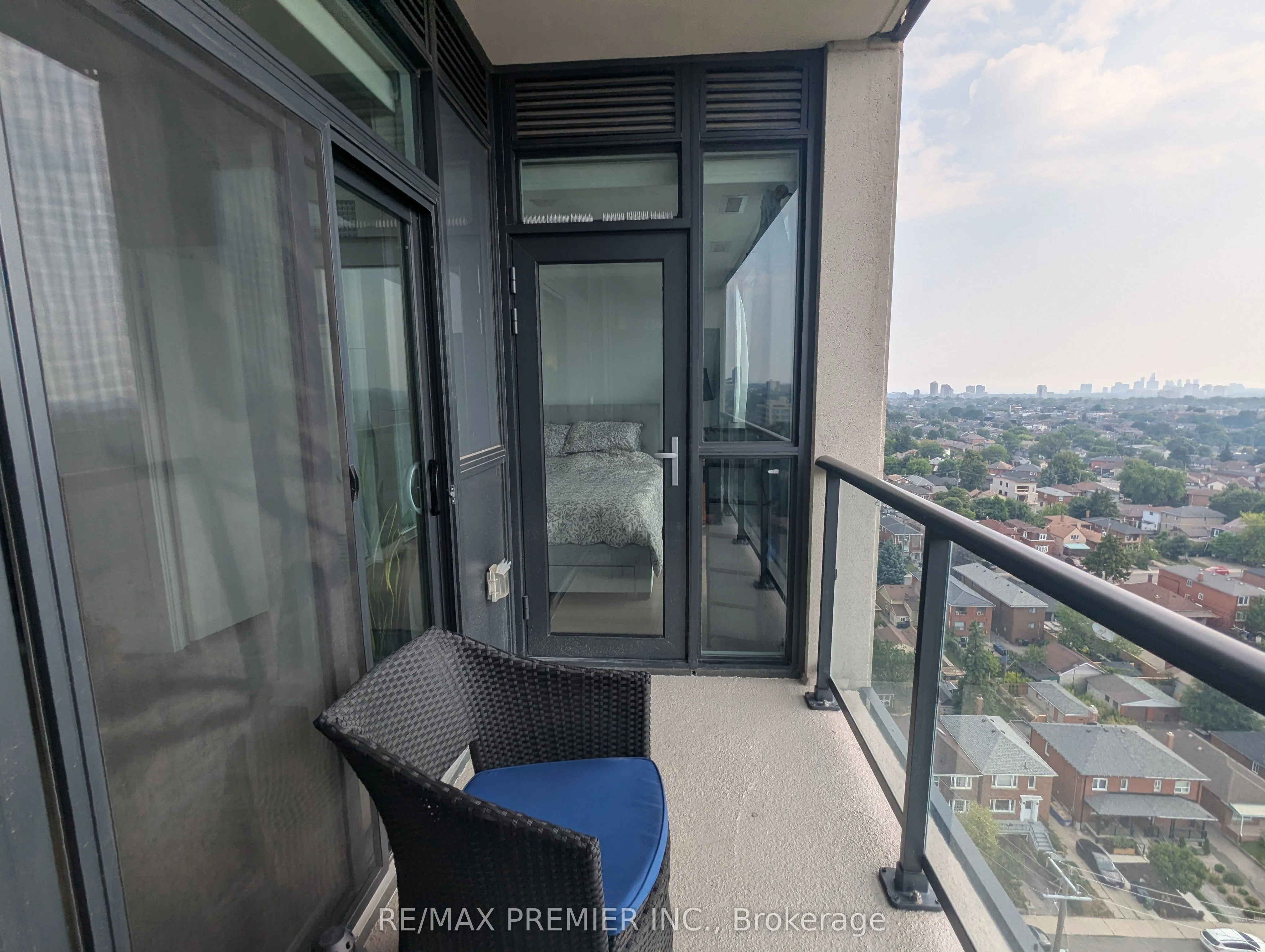 1603 Eglinton Avenue W, #1406