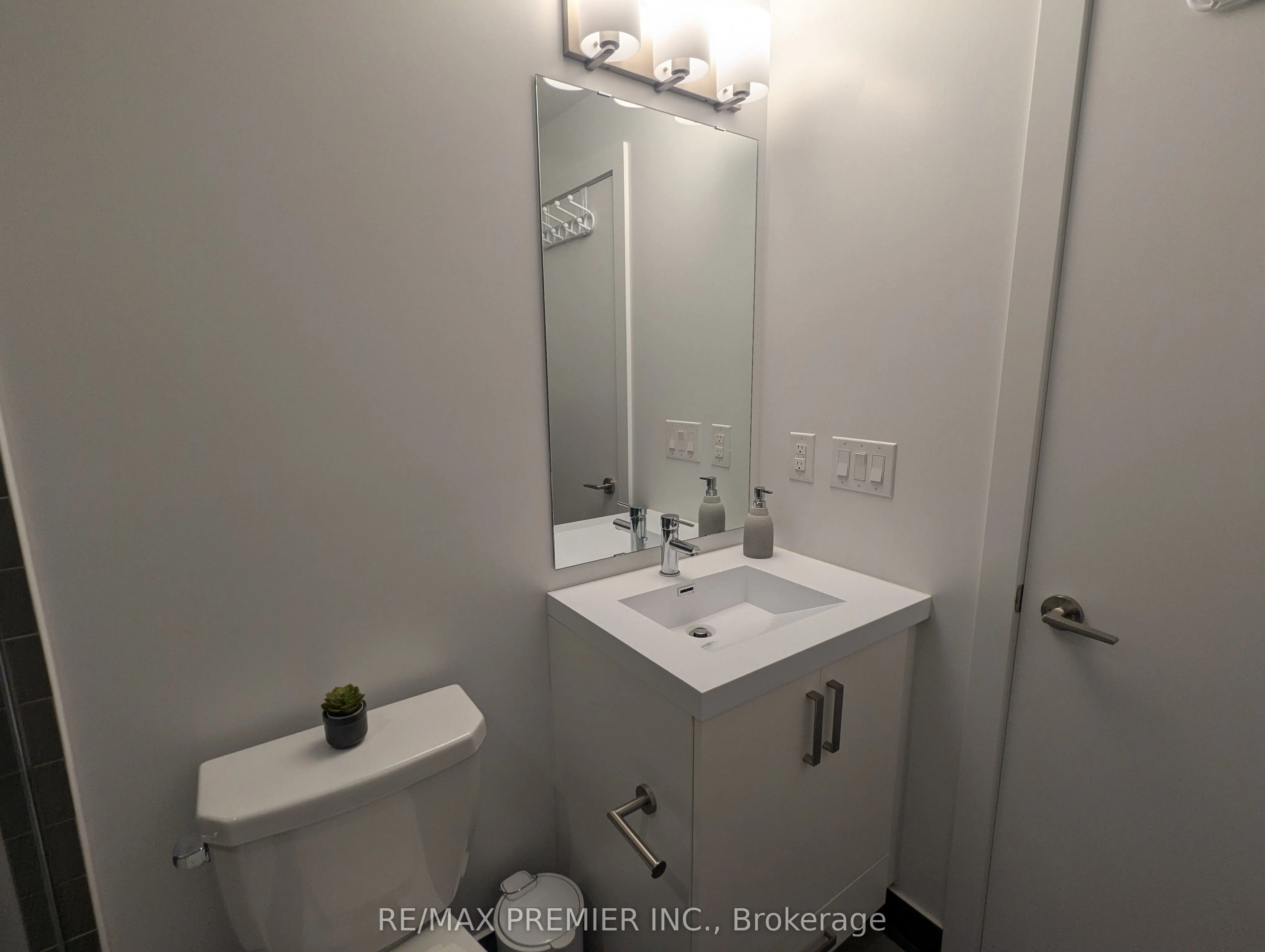1603 Eglinton Avenue W, #1406