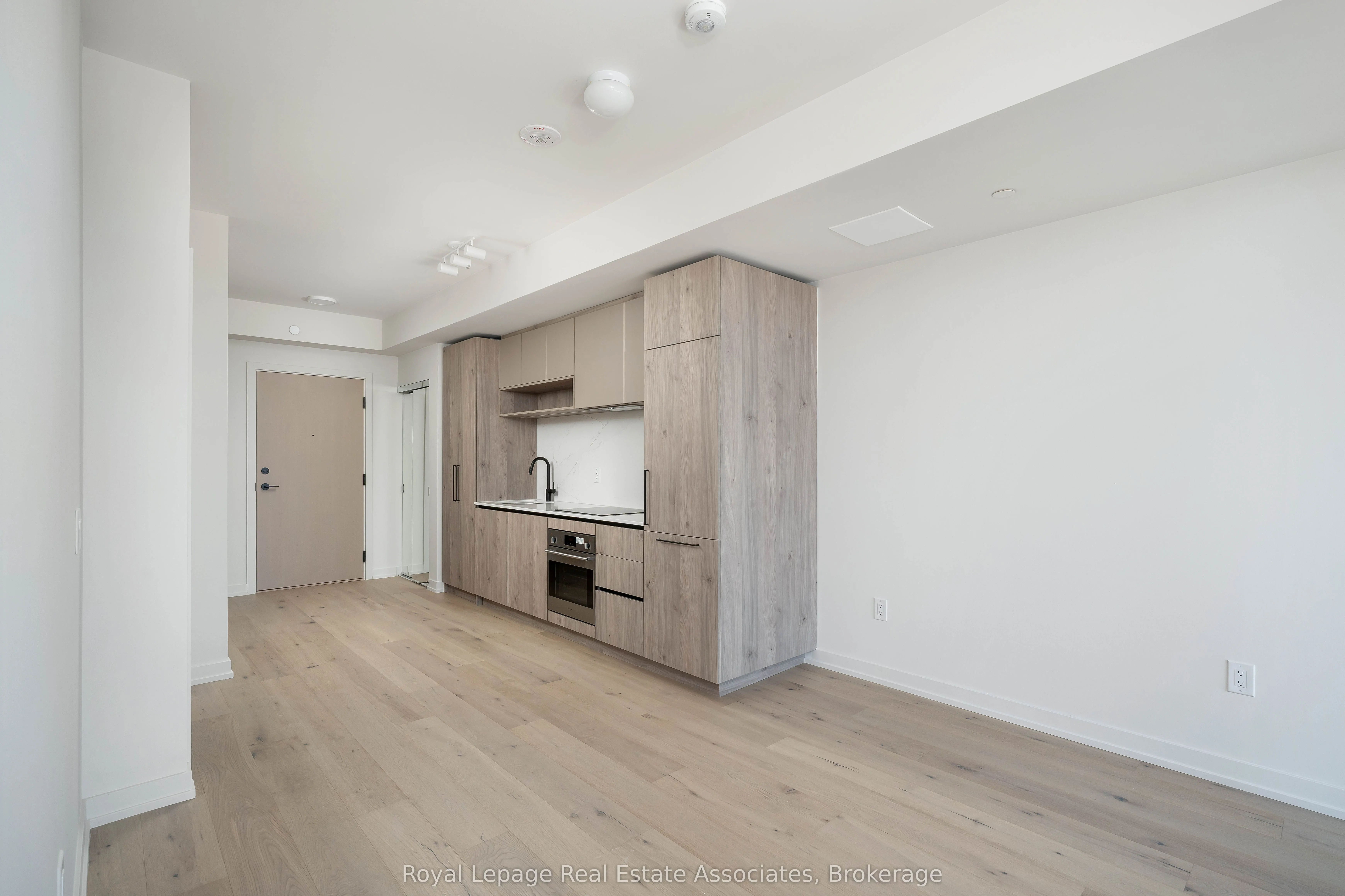 181 Sterling Road, #1105