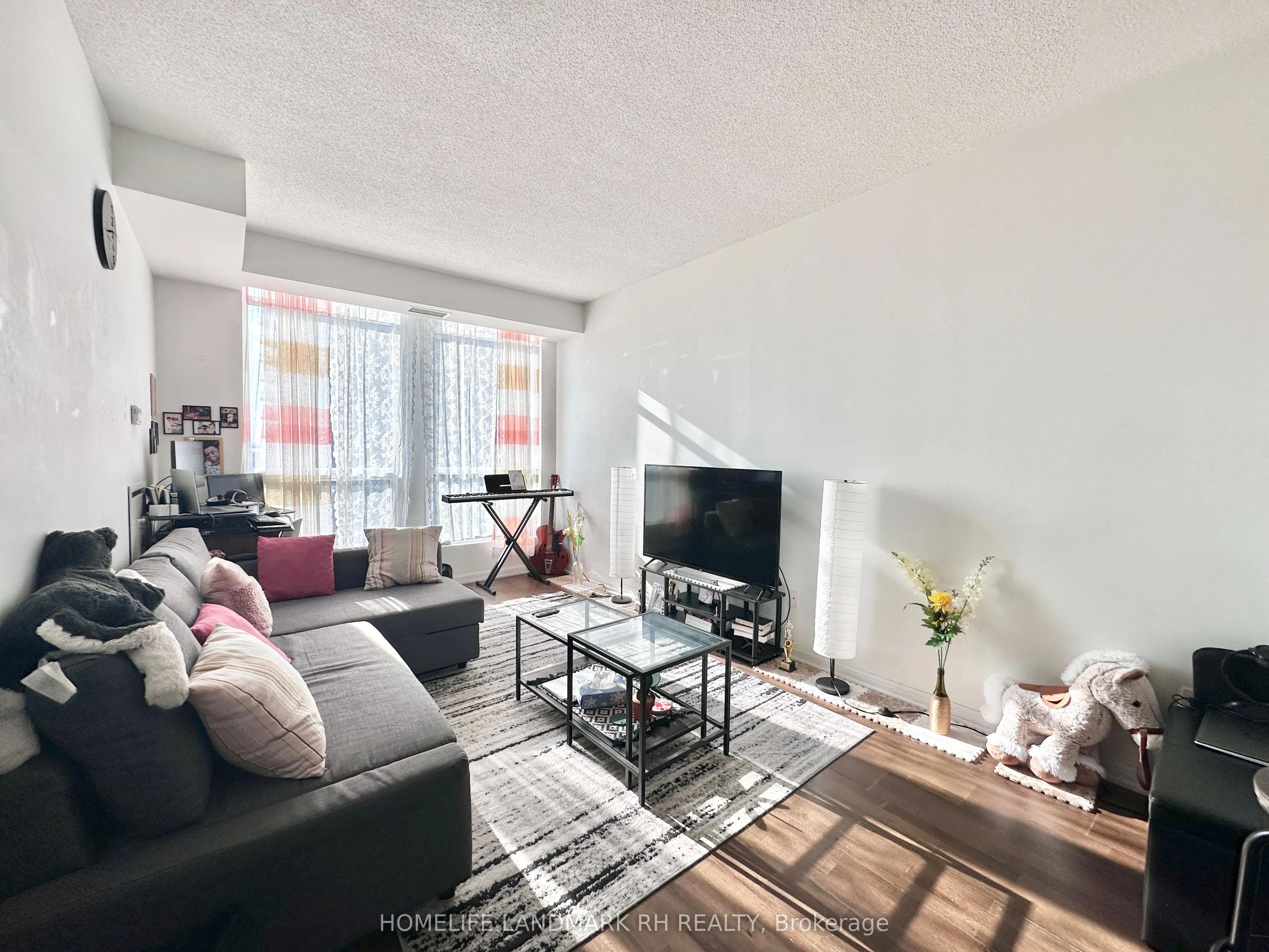 628 Fleet Street, #1115