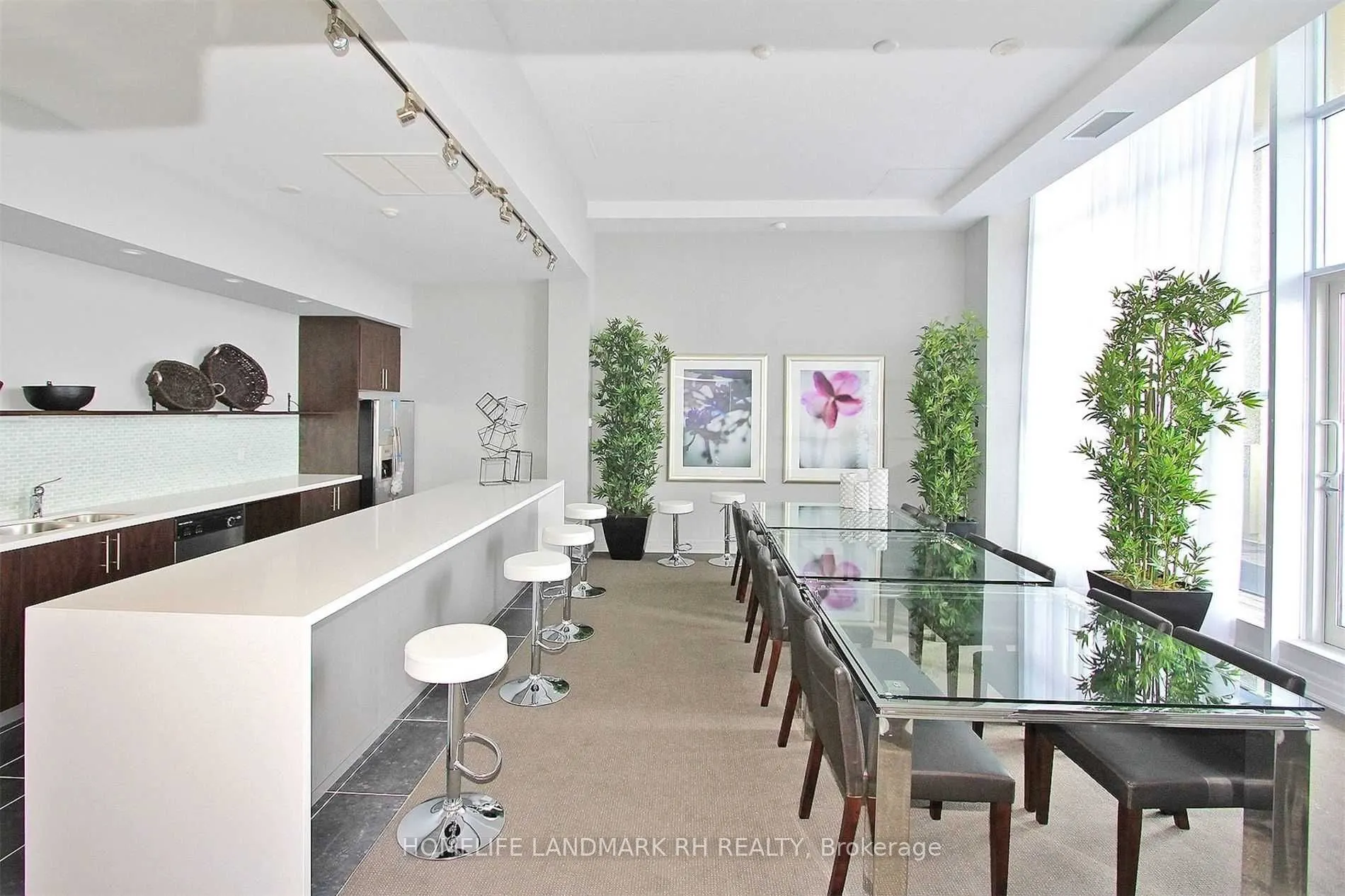 628 Fleet Street, #1115
