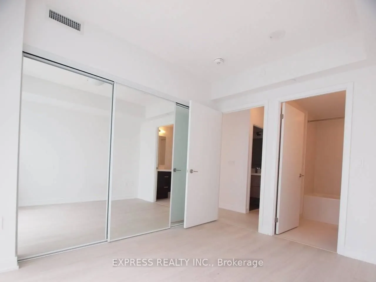 50 Wellesley Street E, #3002