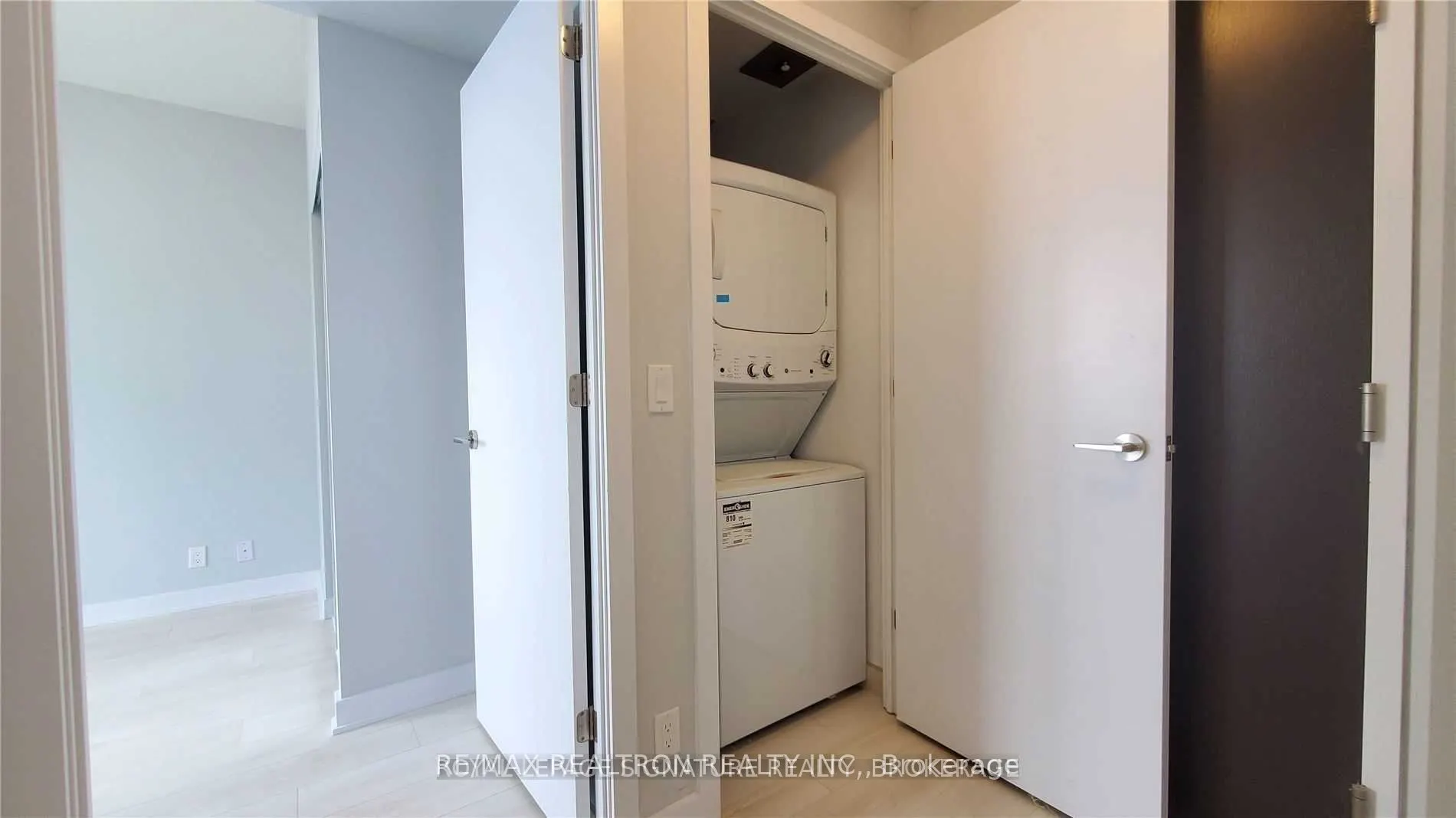 2221 Yonge Street, #3007