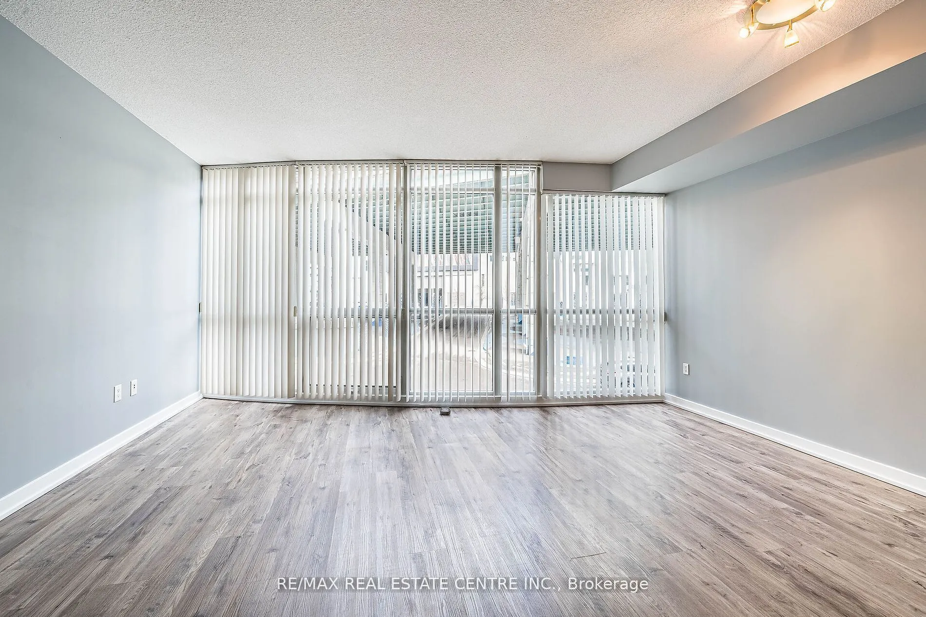 38 Dan Leckie Way, #233