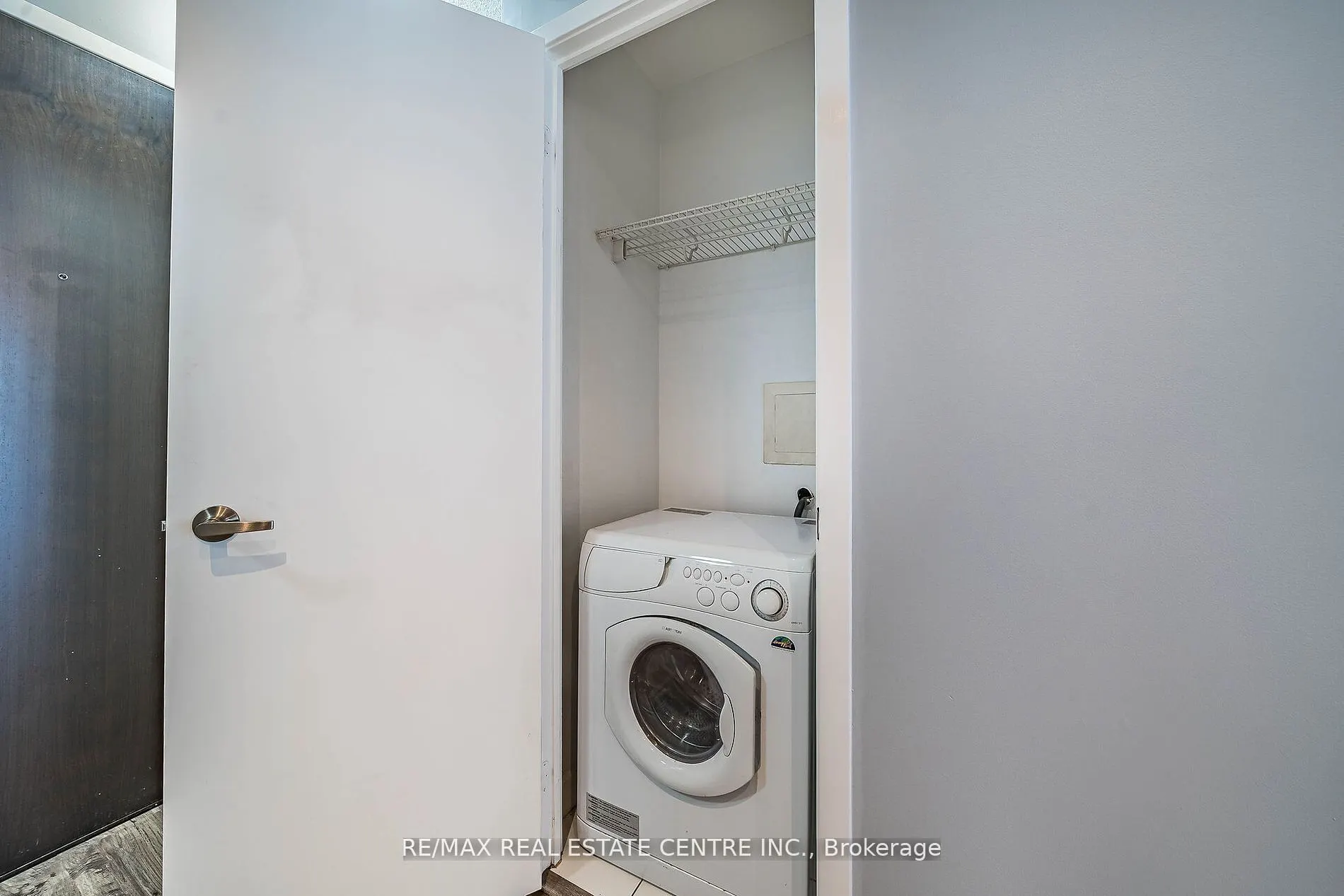 38 Dan Leckie Way, #233