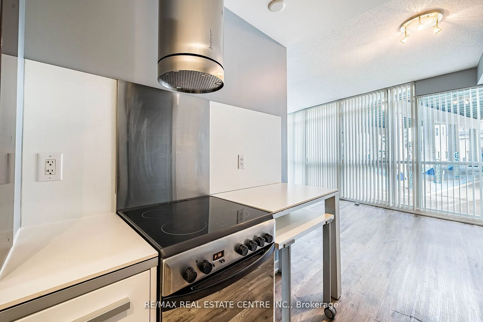 38 Dan Leckie Way, #233
