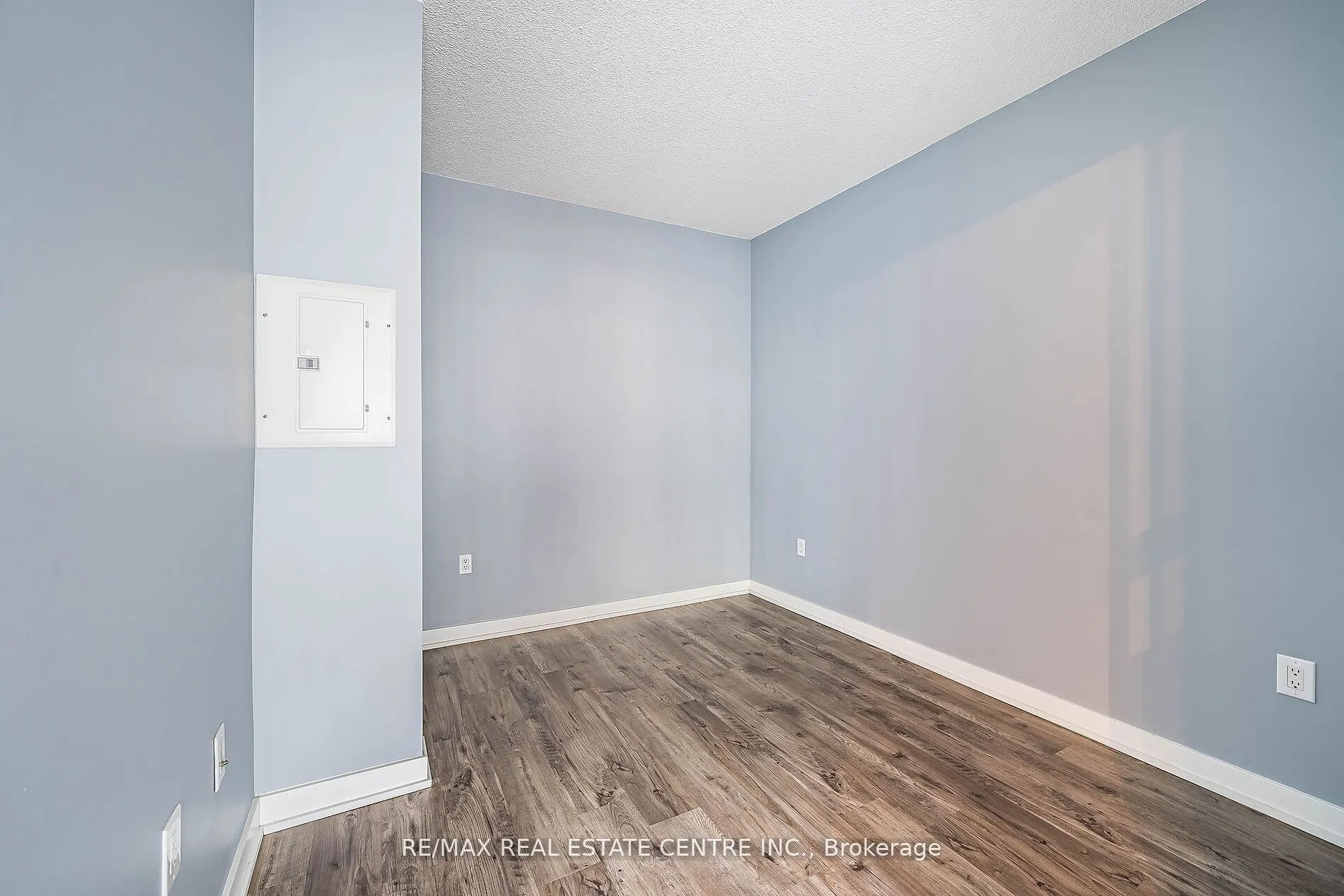 38 Dan Leckie Way, #233