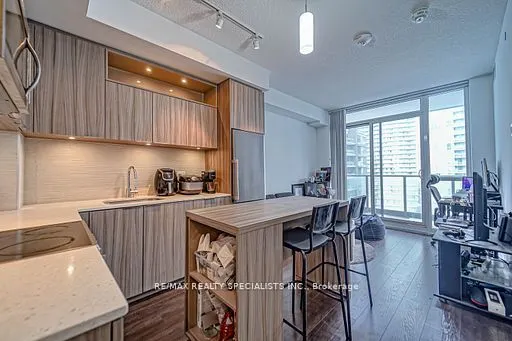 50 Forest Manor Road, #1007