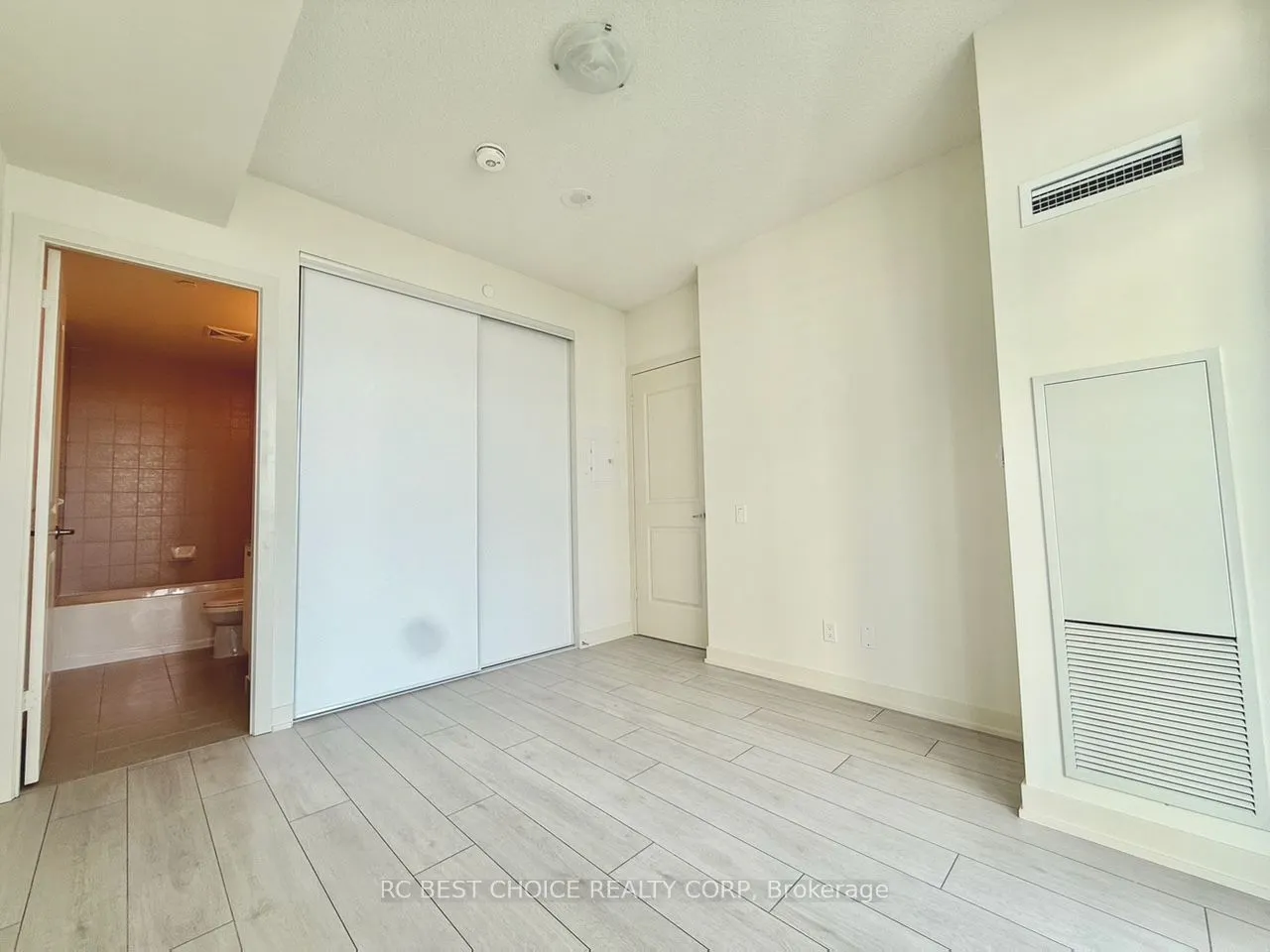 4955 Yonge Street, #2520