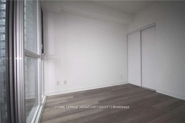 290 Adelaide Street W, #3409