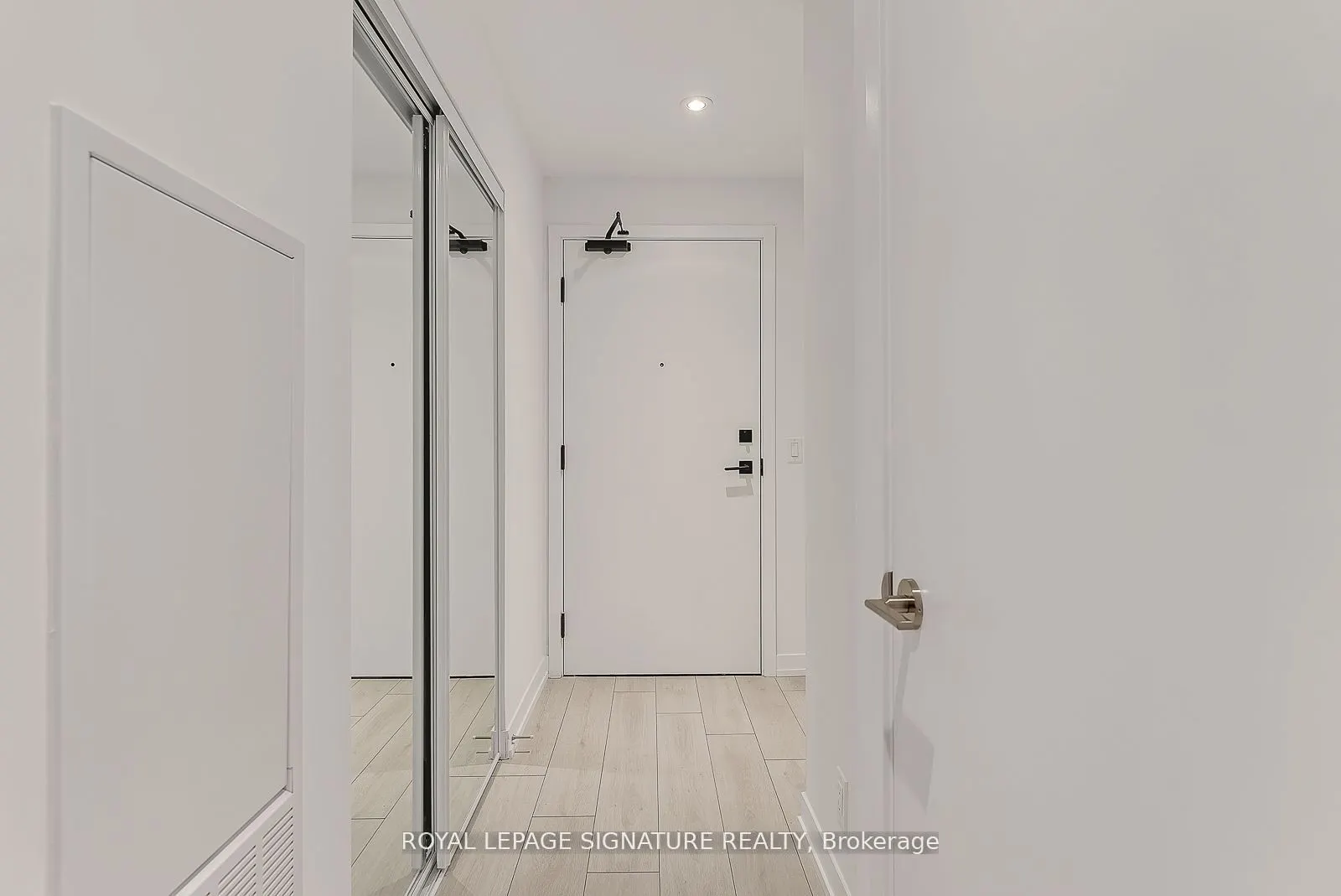 55 Mercer Street, #522