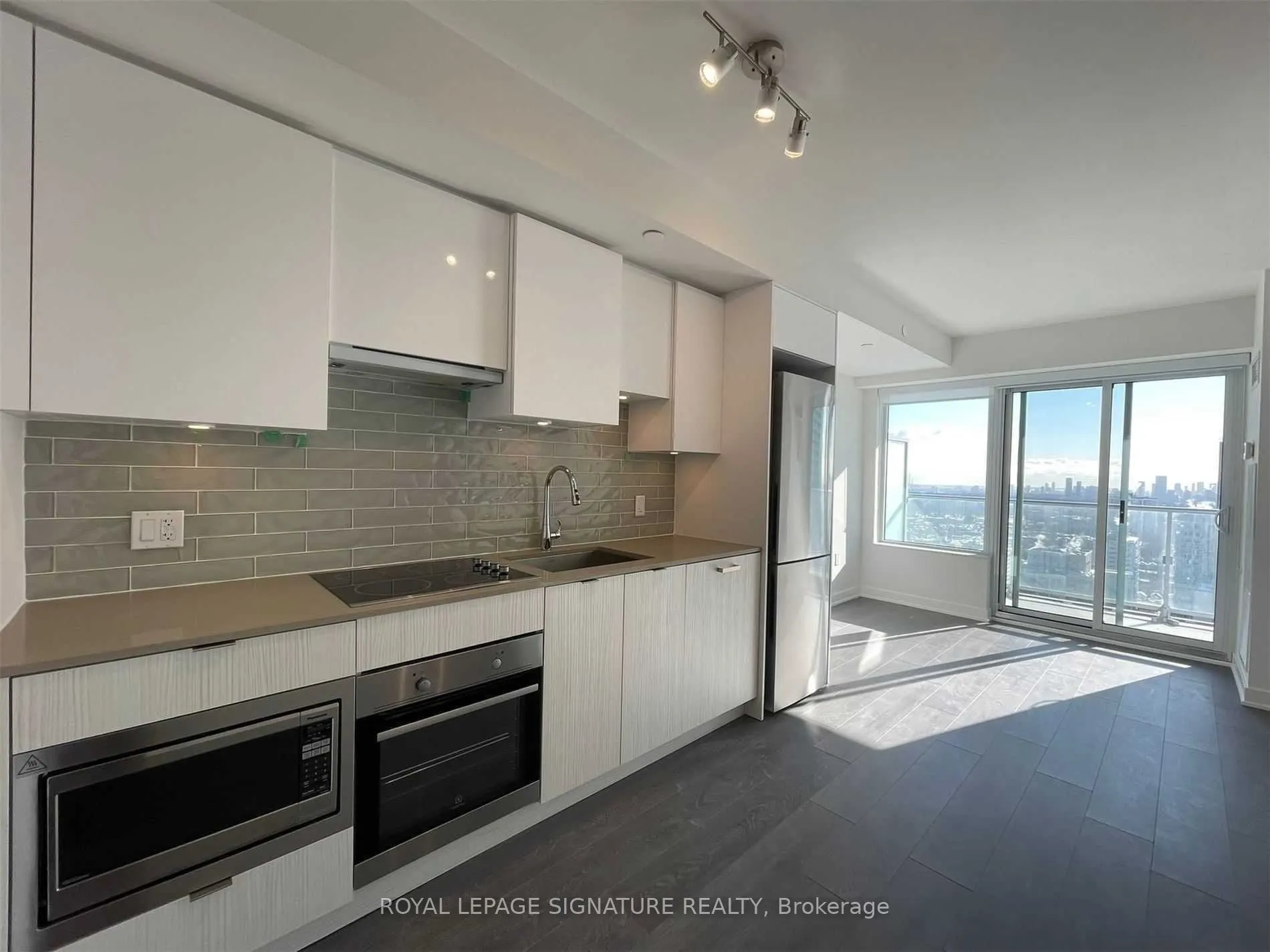 195 Redpath Avenue, #3605