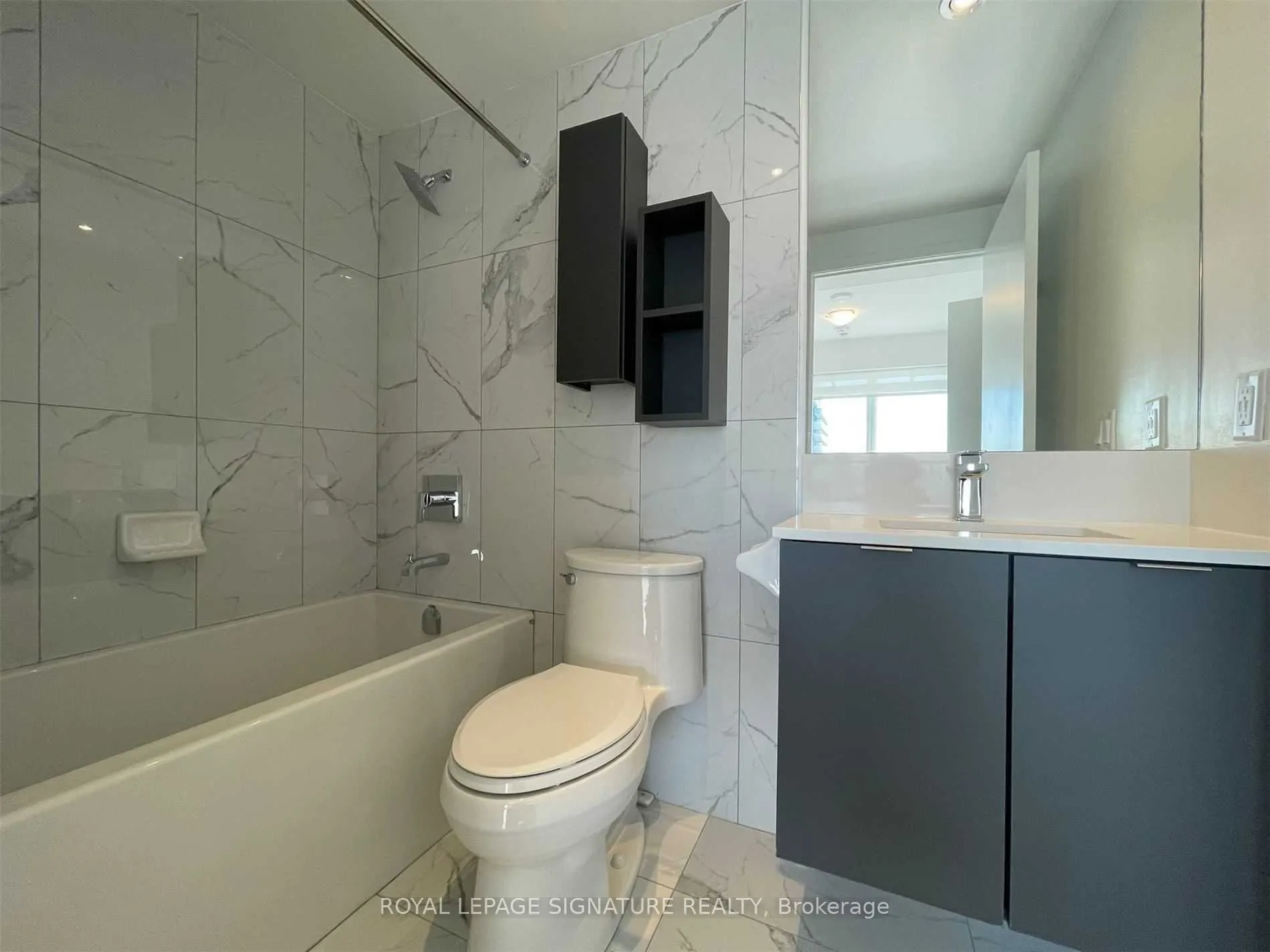 195 Redpath Avenue, #3605