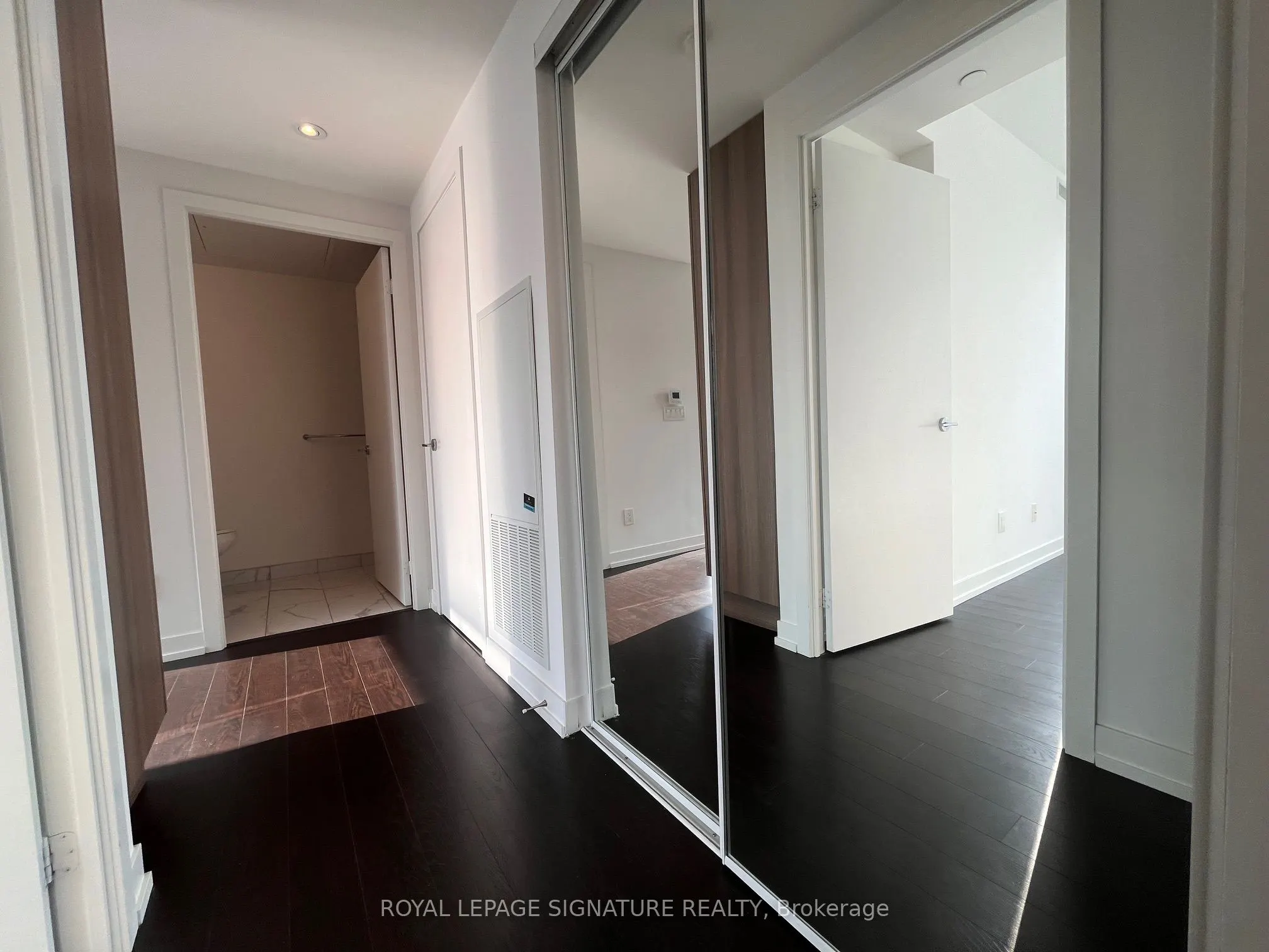 85 Wood Street, #1806