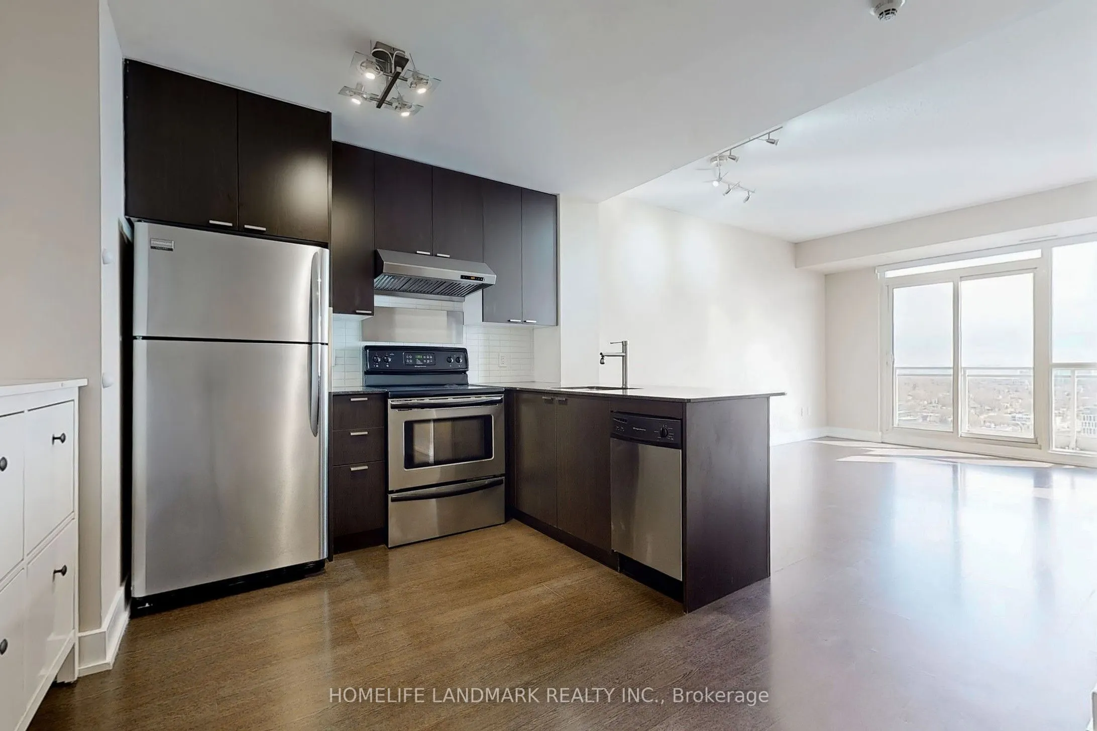 23 Sheppard Avenue E, #2706