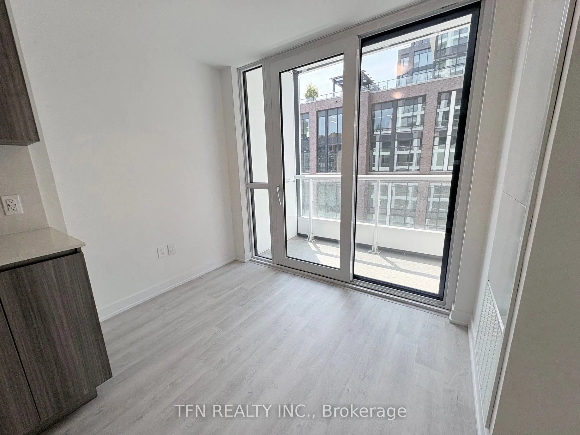 15 Richardson Street, #1025