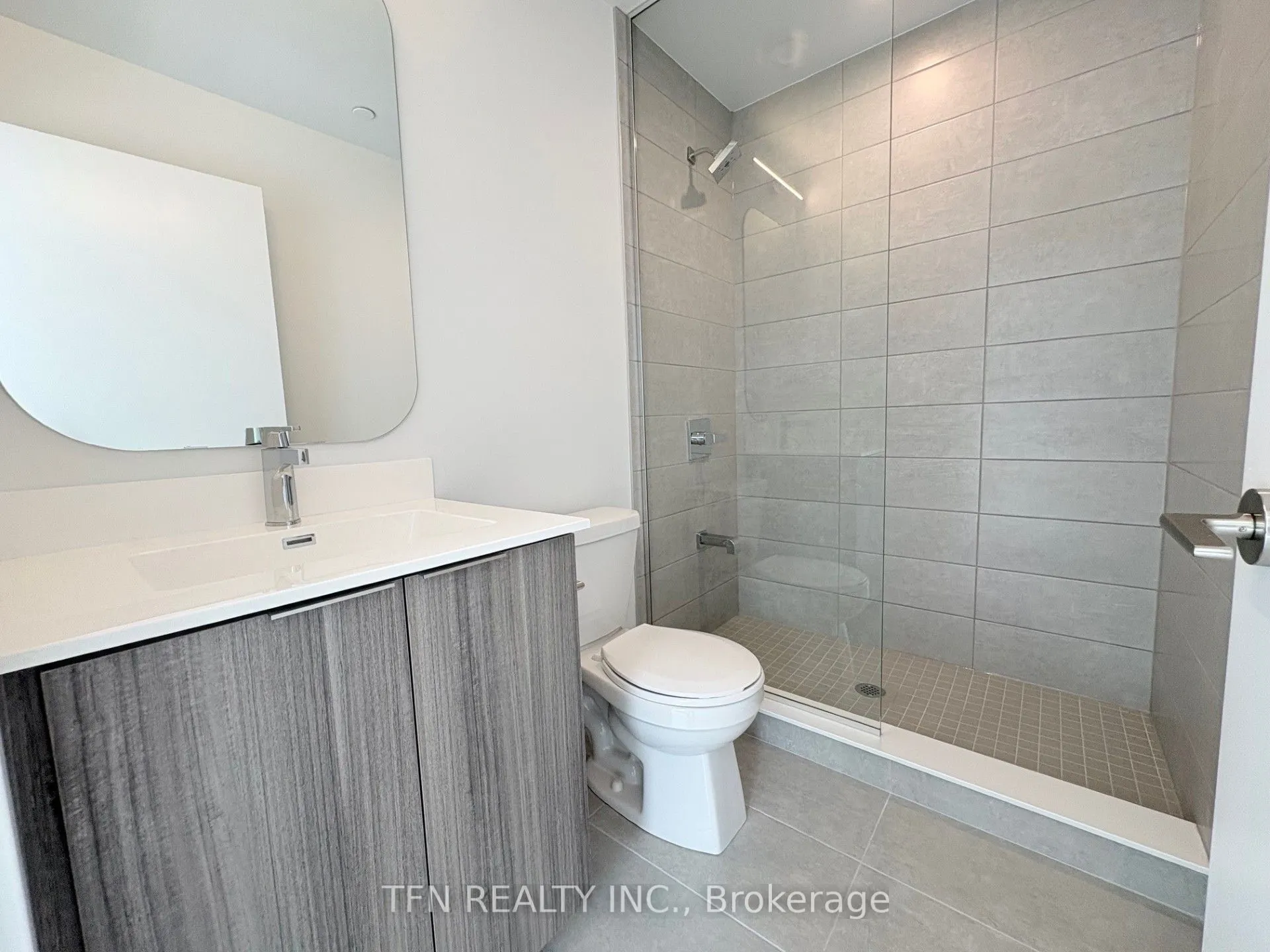 15 Richardson Street, #1025