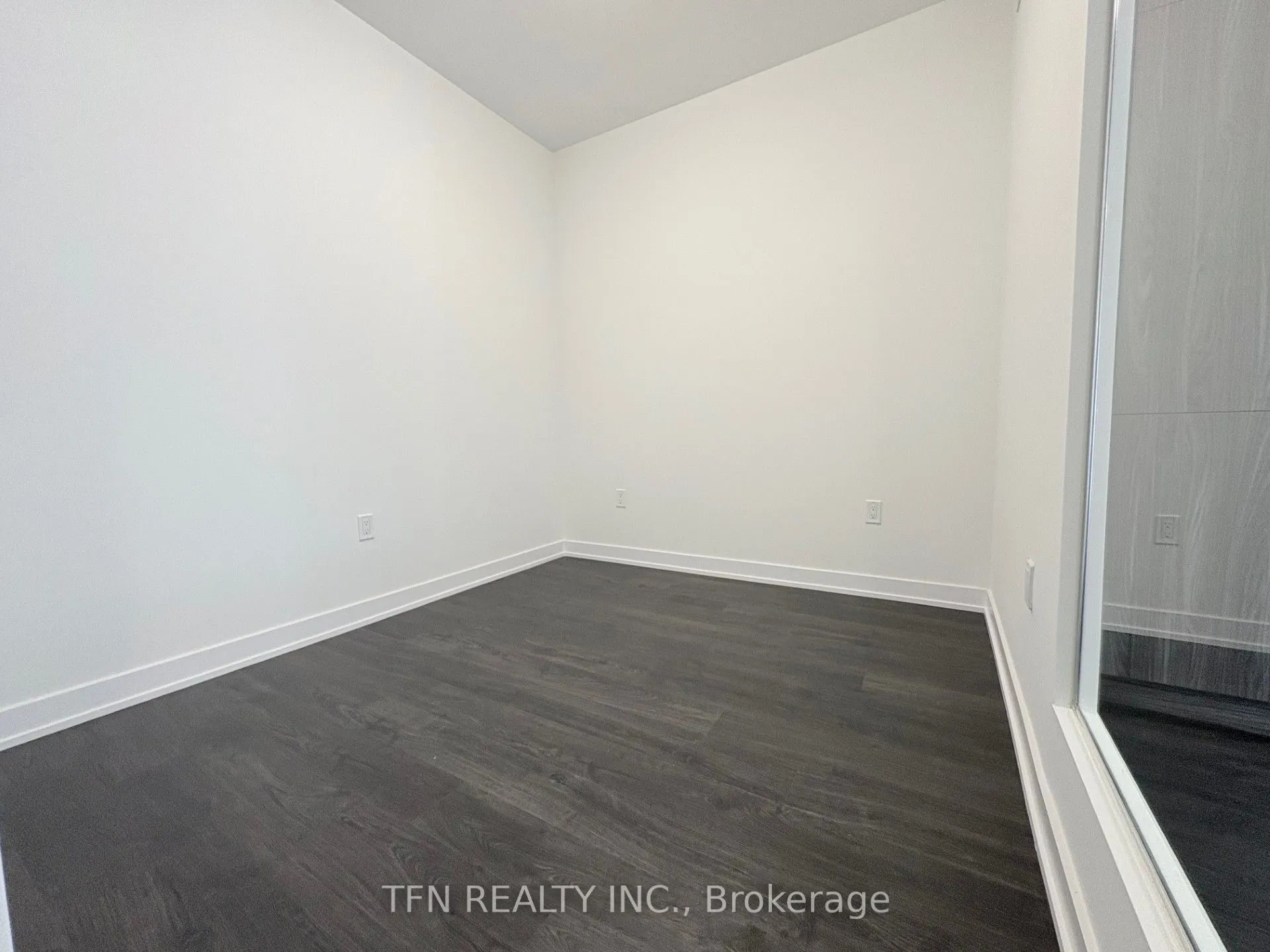 15 Richardson Street, #826