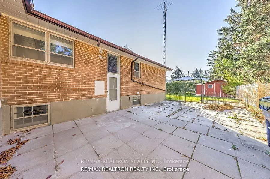 59 Cummer Avenue, #( Basement)