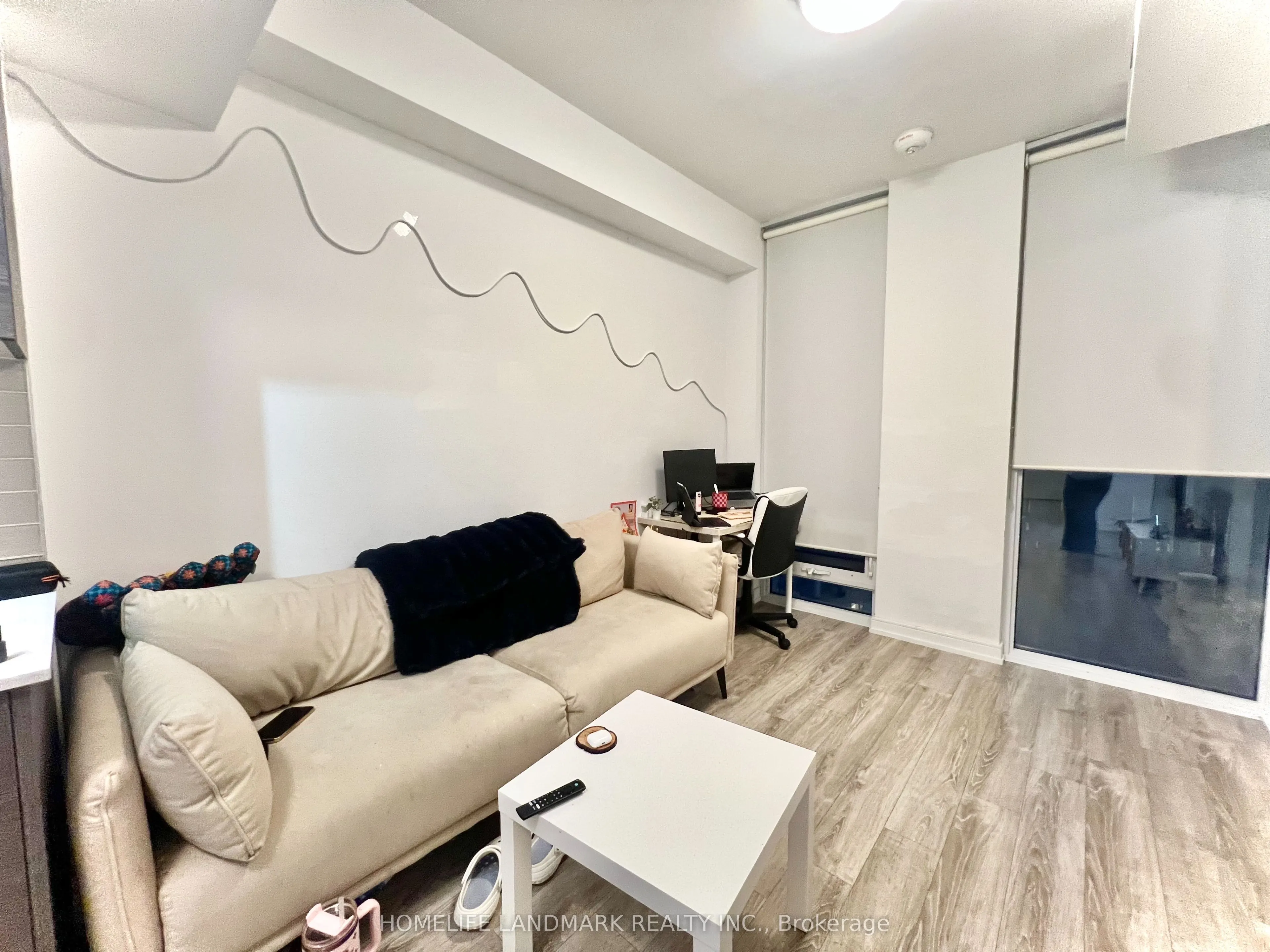 28 Wellesley Street E, #1106