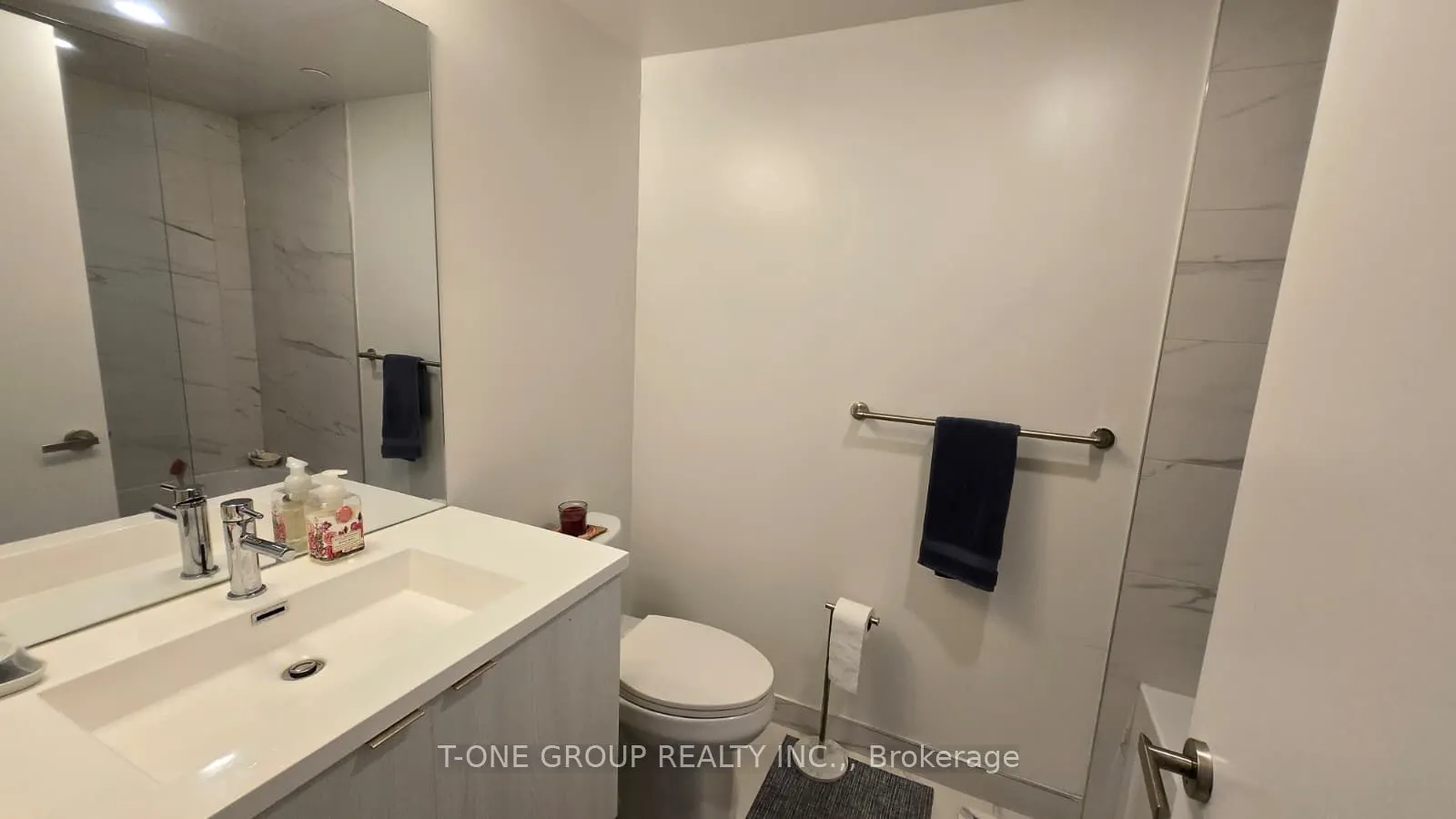 138 Downes Street, #4506