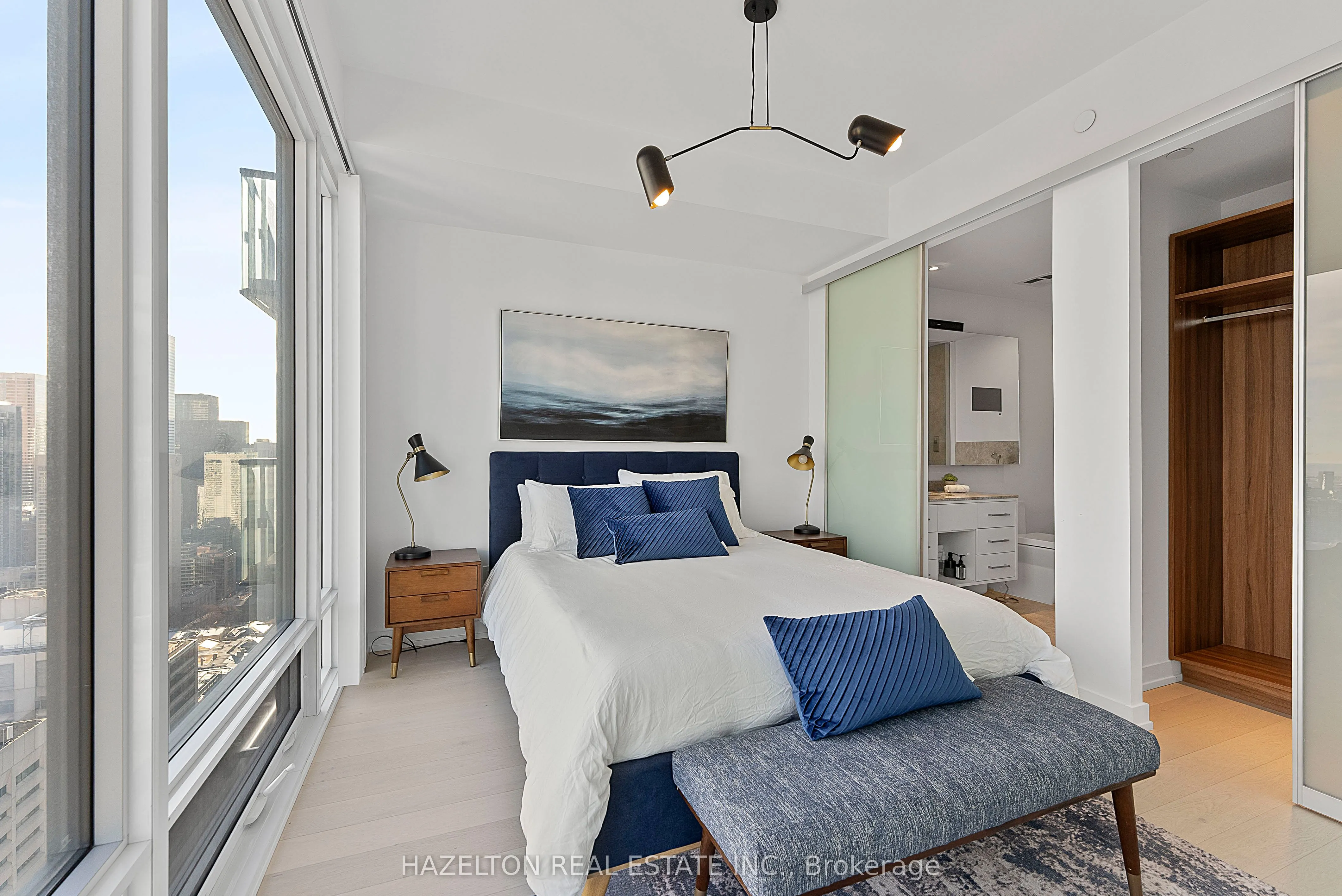 488 University Avenue, #3402