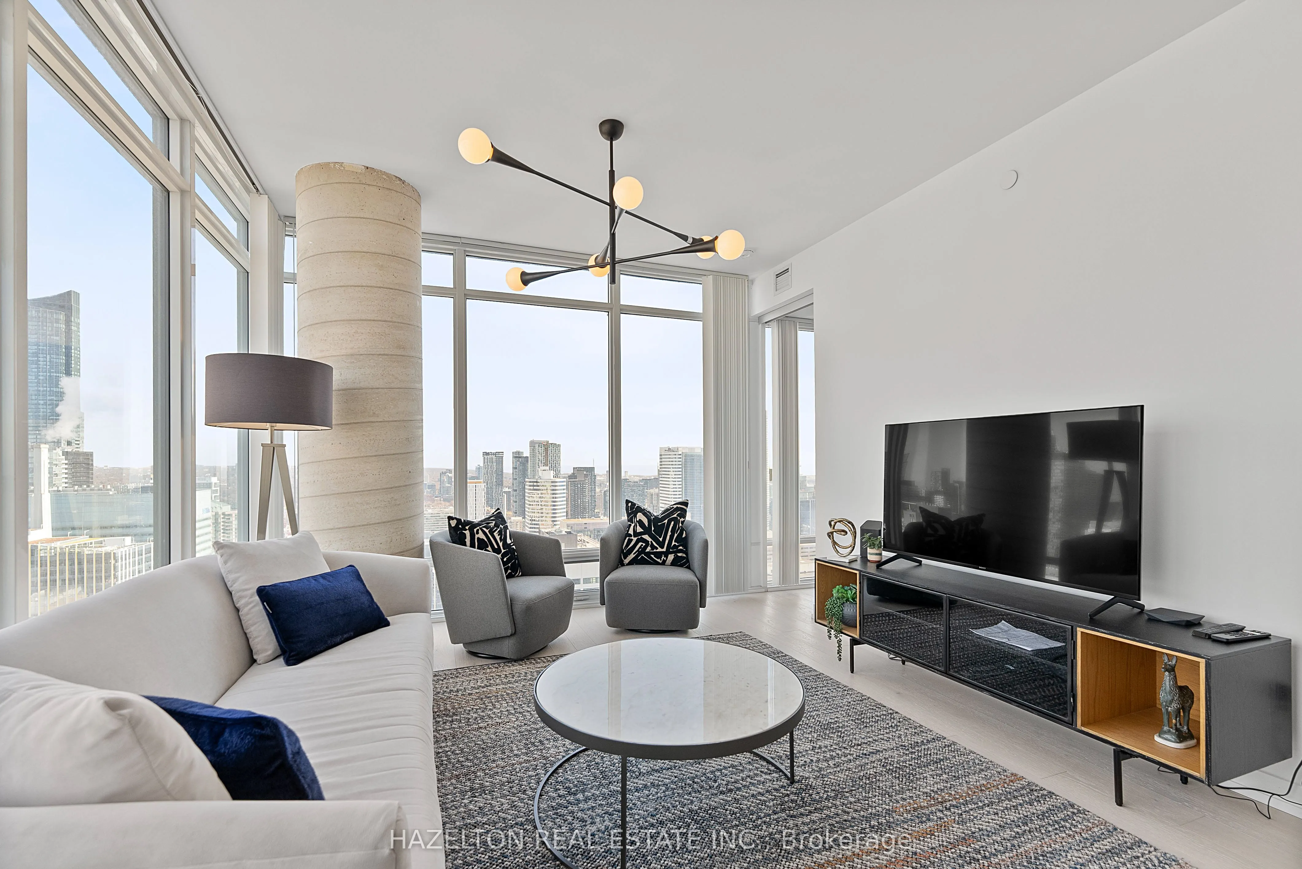 488 University Avenue, #3402