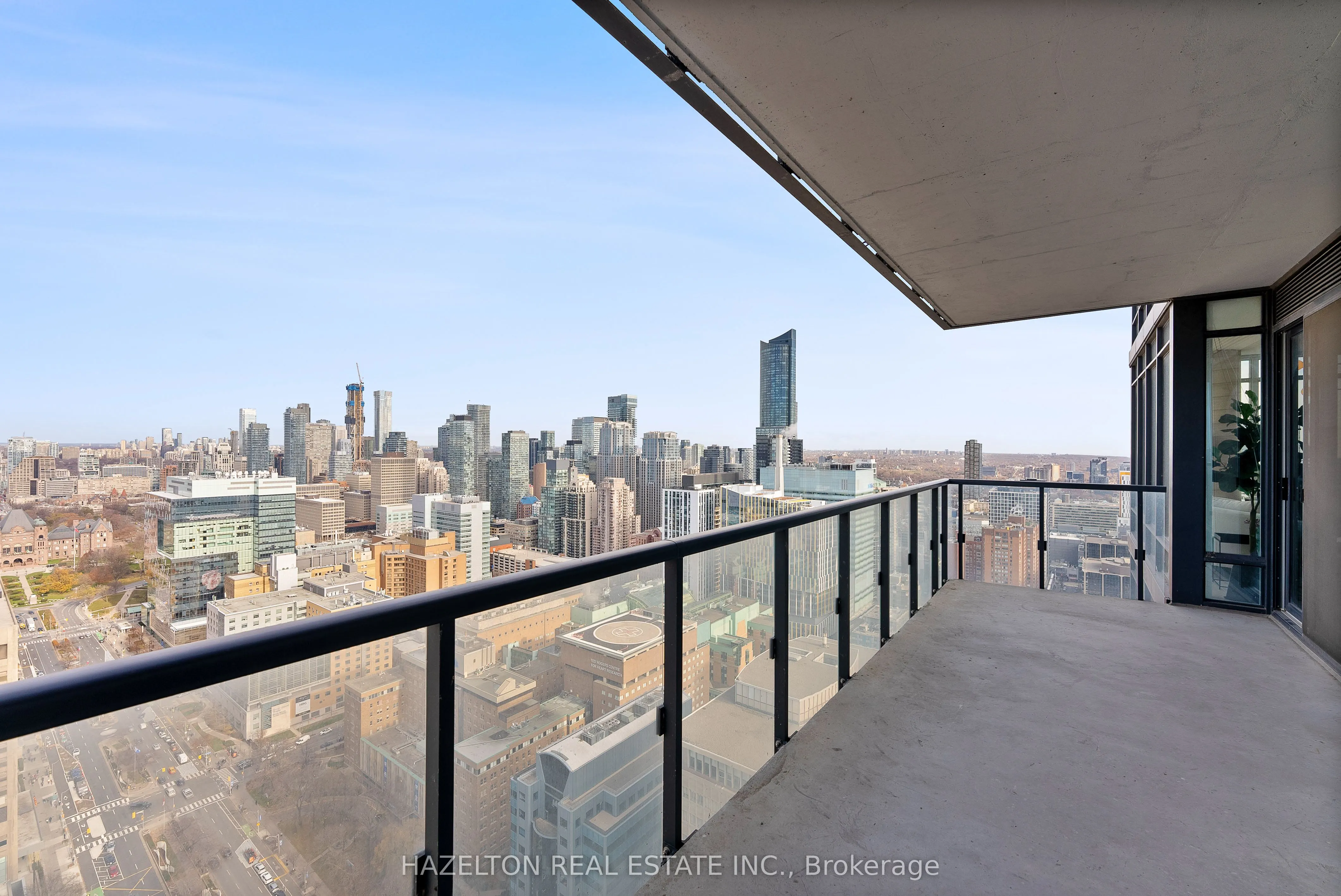 488 University Avenue, #3402