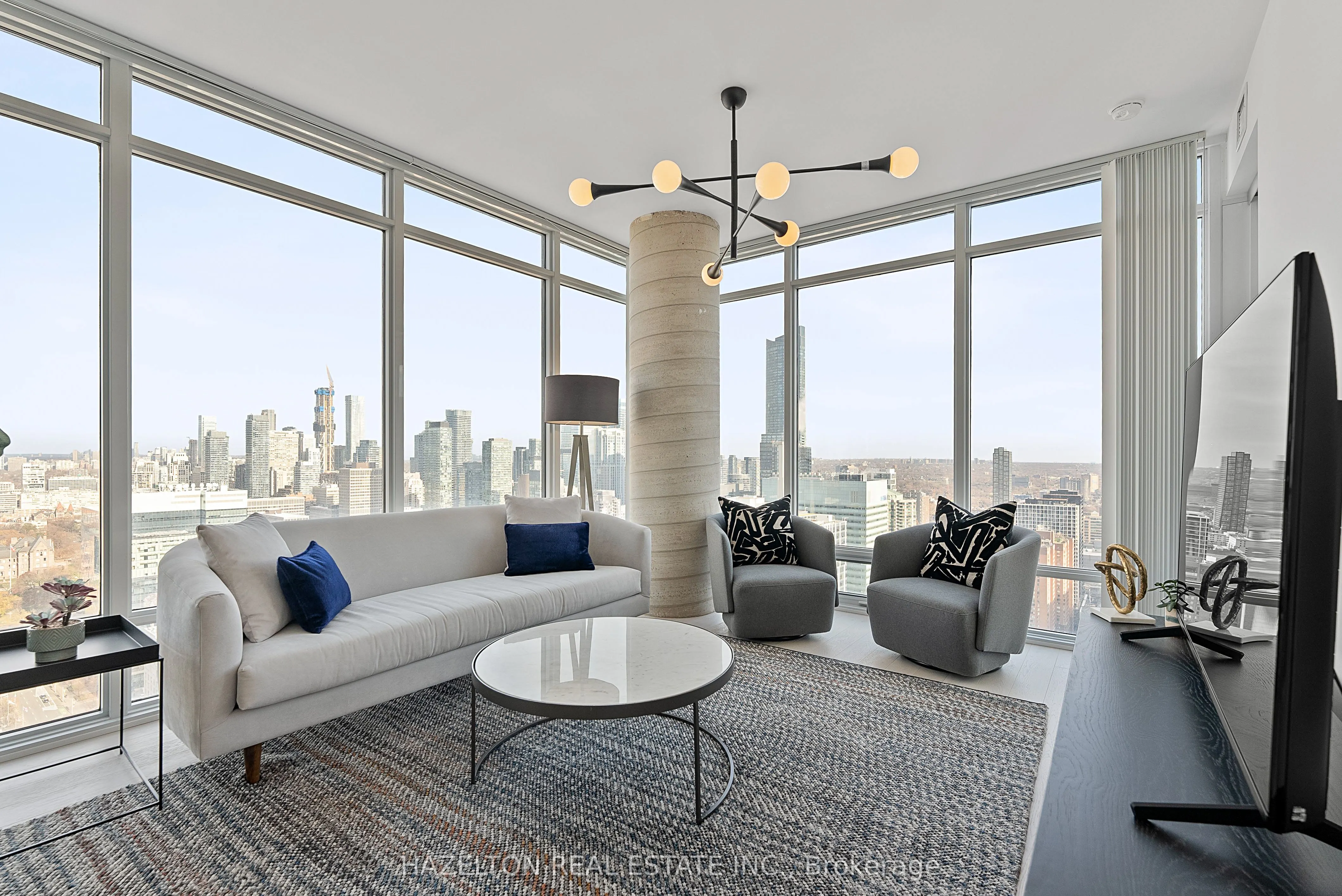 488 University Avenue, #3402
