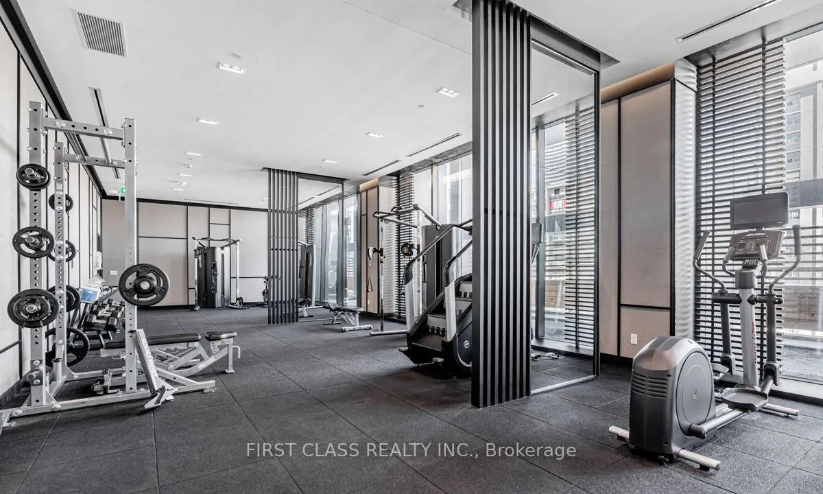 501 Yonge Street, #1802