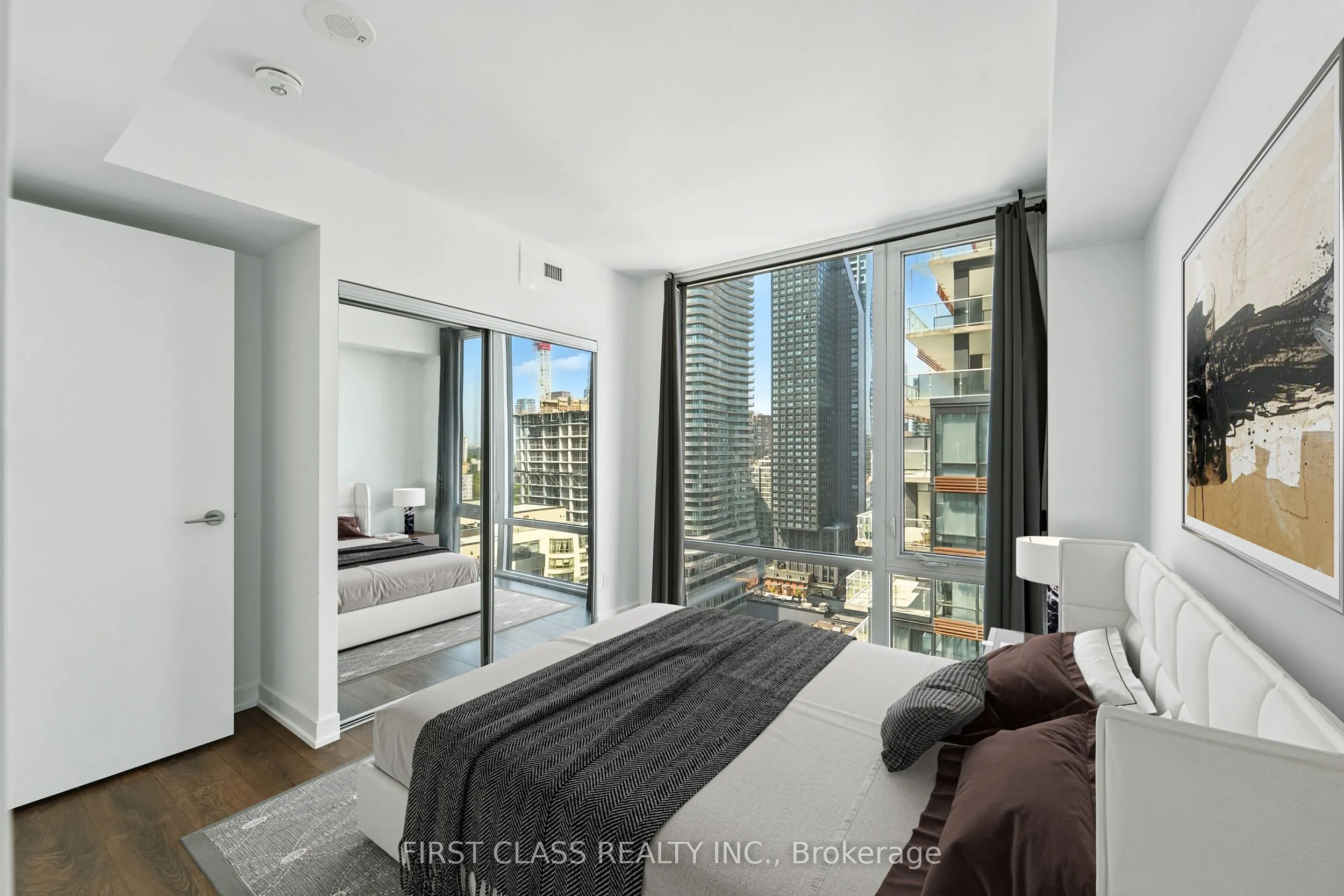 501 Yonge Street, #1802