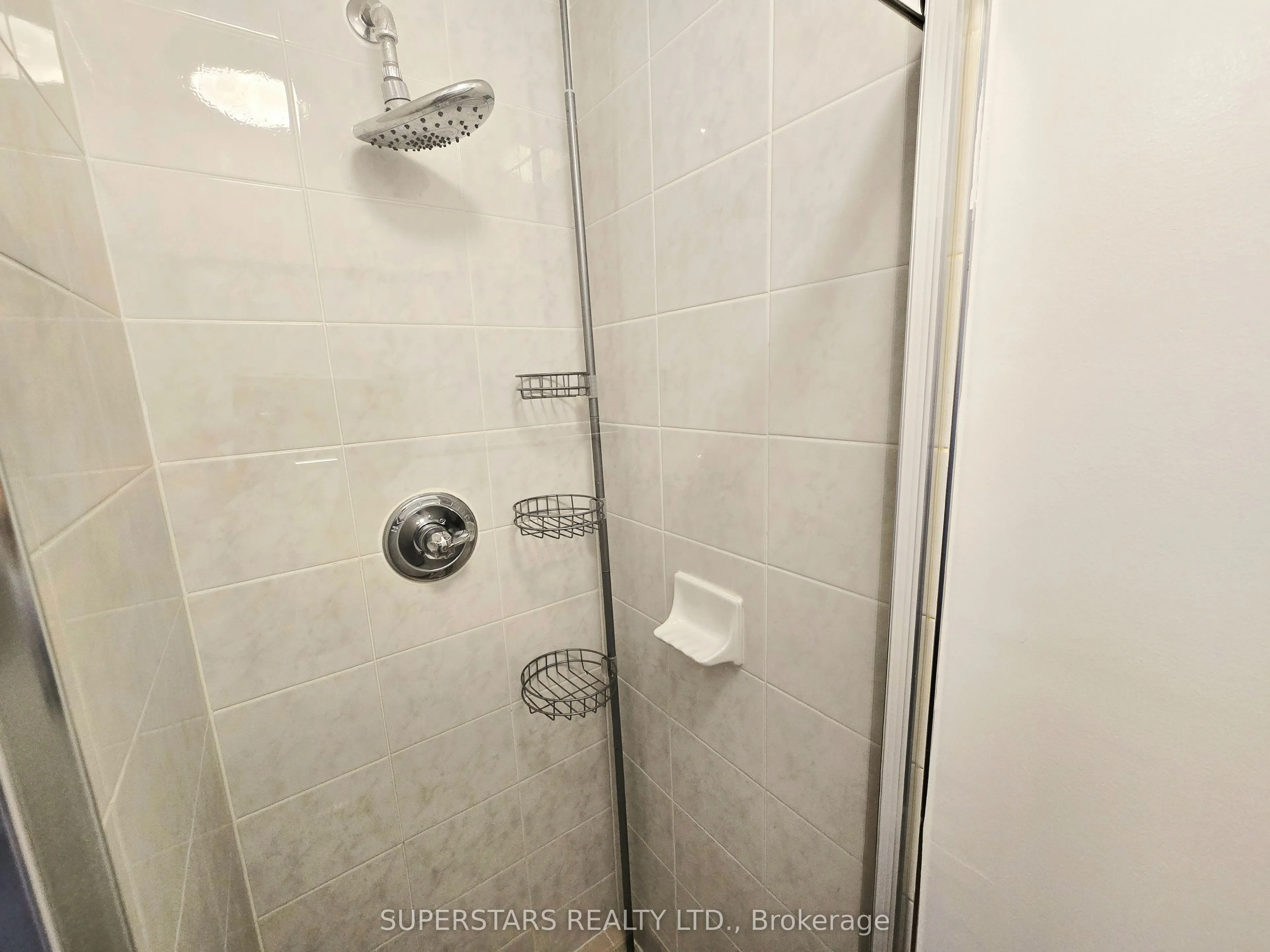 7 King Street E, #1712