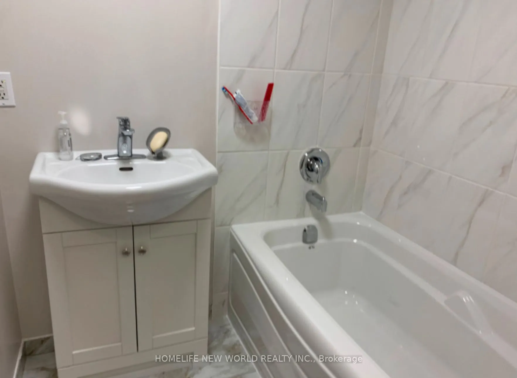 740 Eglinton Avenue W, #607