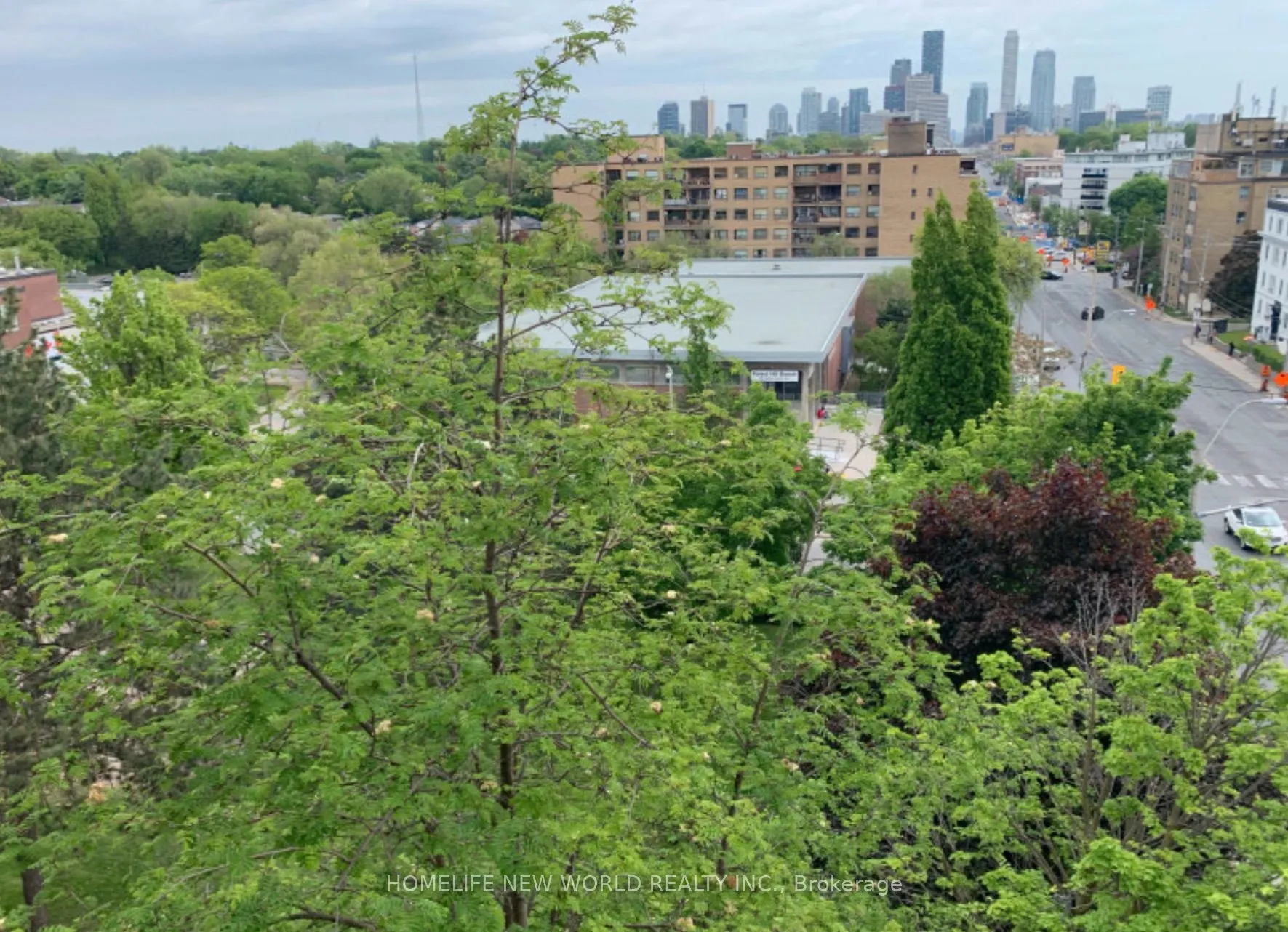 740 Eglinton Avenue W, #607