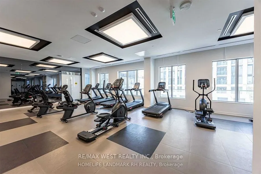 195 Redpath Avenue, #3312 St