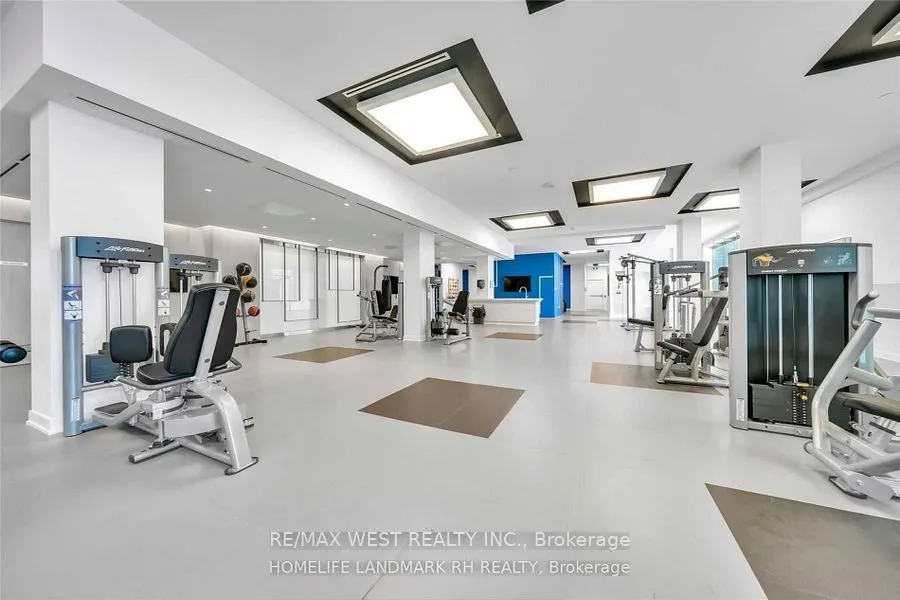 195 Redpath Avenue, #3312 St