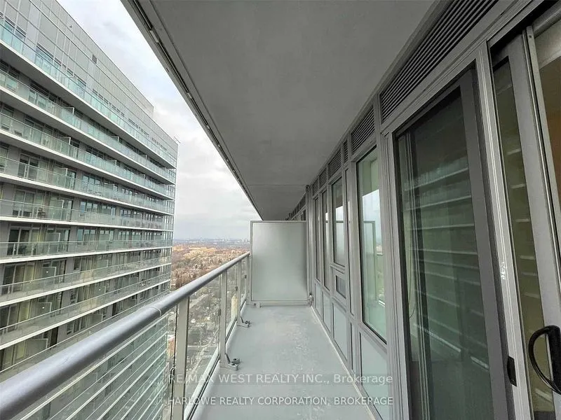 195 Redpath Avenue, #3312 St